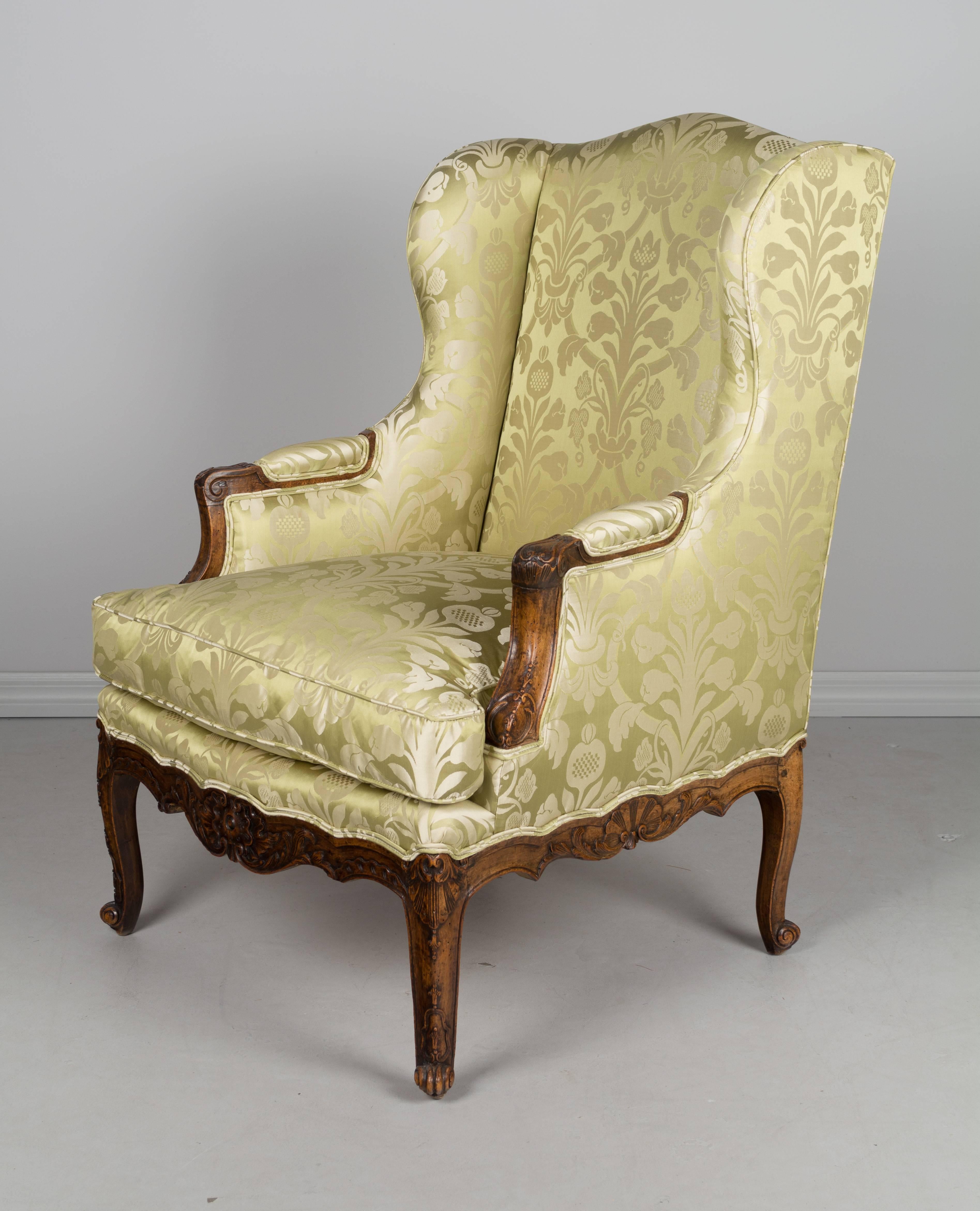 Carved 19th Century Louis XV Style French Bergere