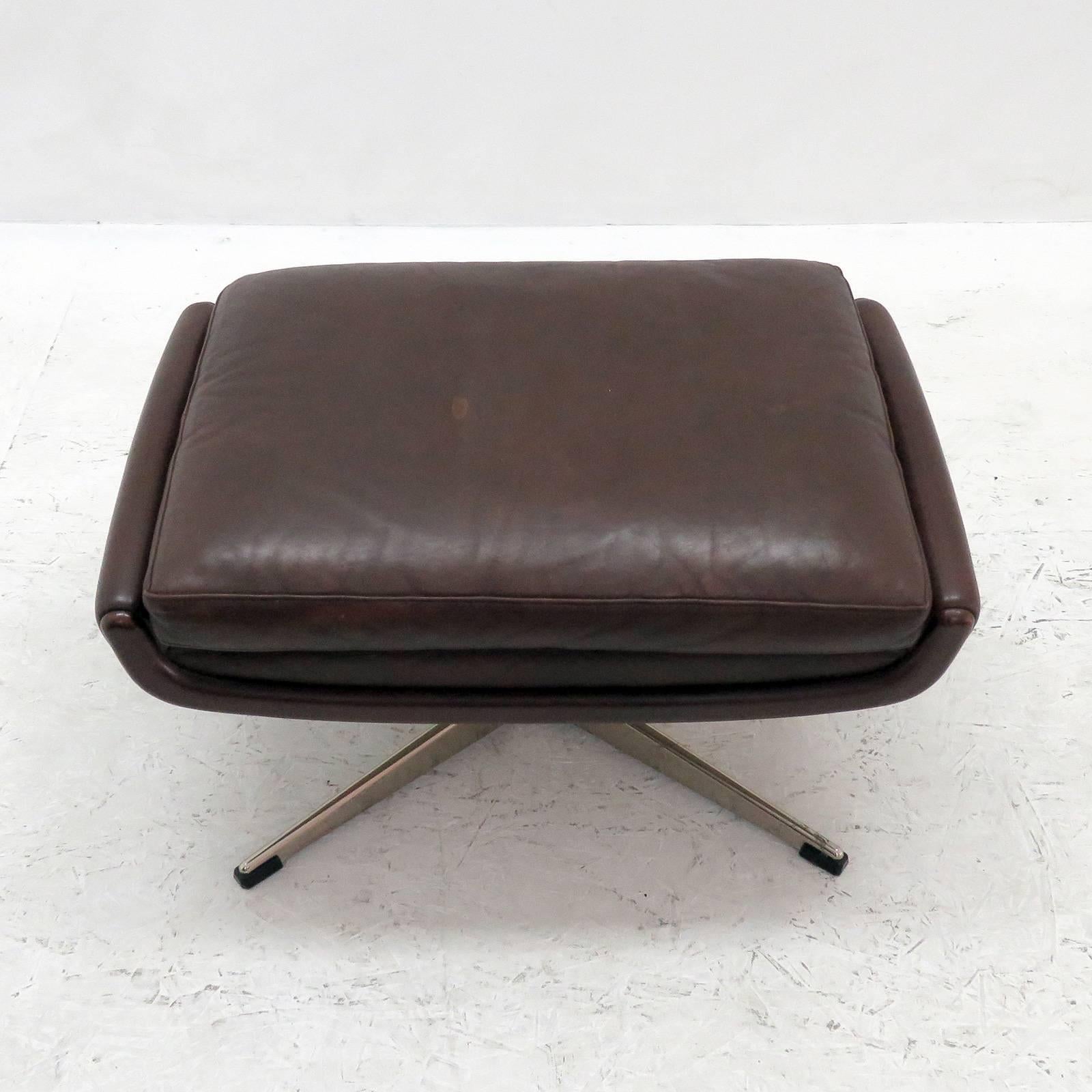 Danish Leather Lounge Chair with Ottoman 2