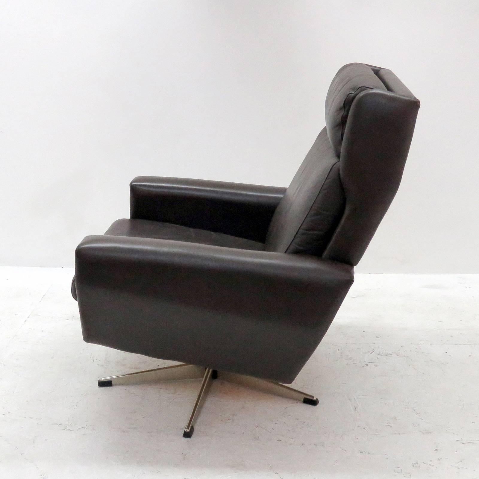 Scandinavian Modern Danish Leather Lounge Chair with Ottoman