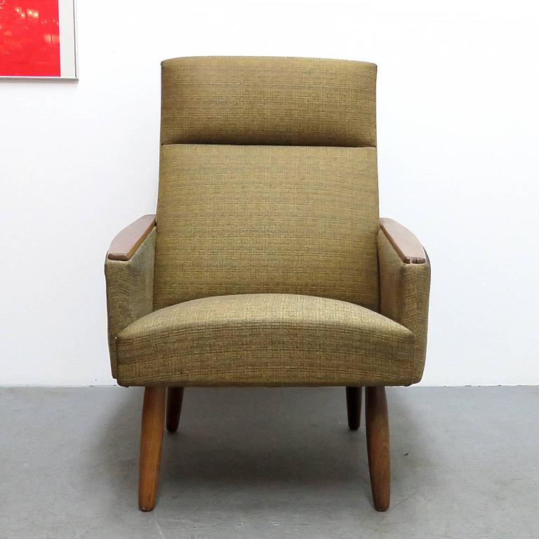 Mid-Century Modern Danish Modern Lounge Chair