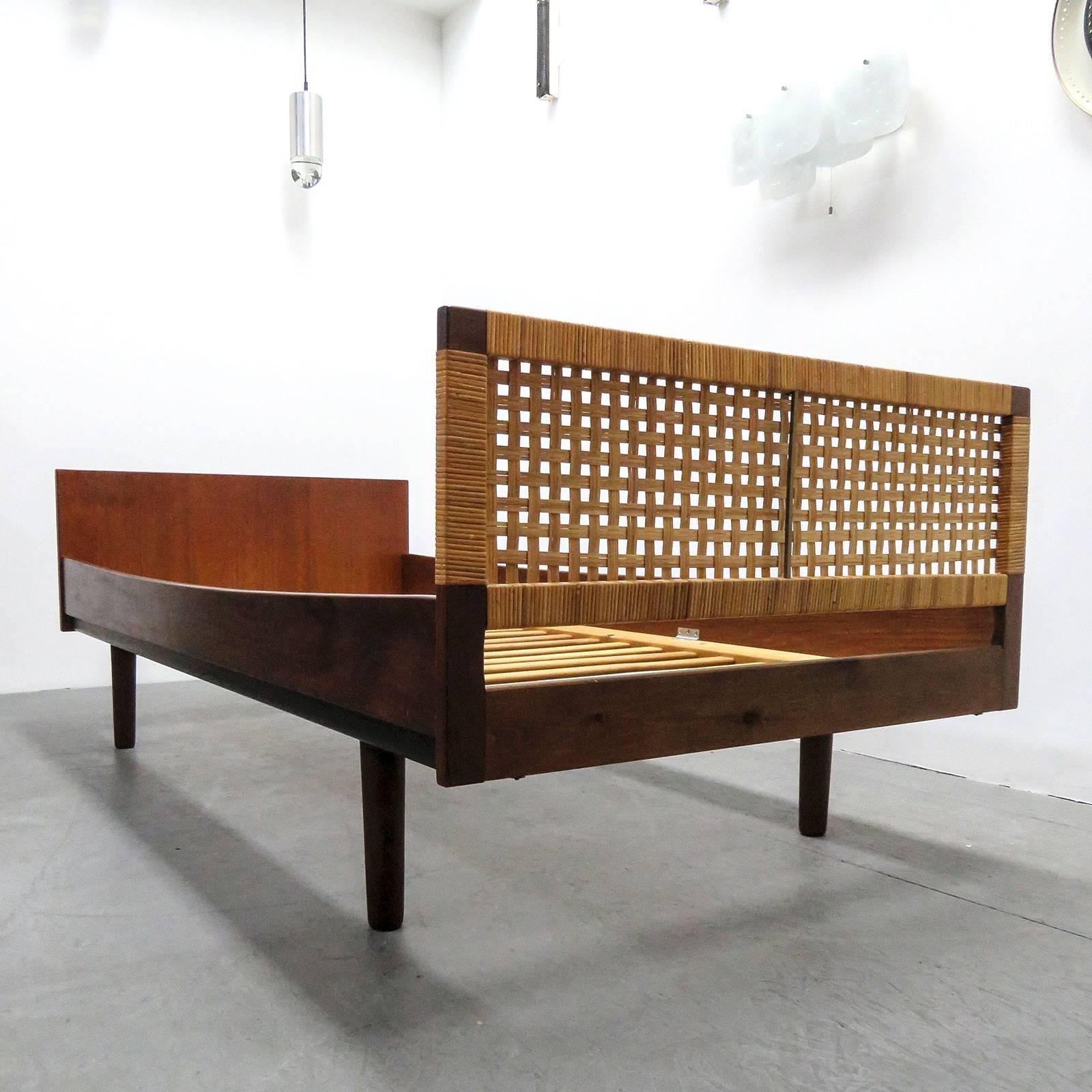Danish Daybed by Hans Wegner for GETAMA