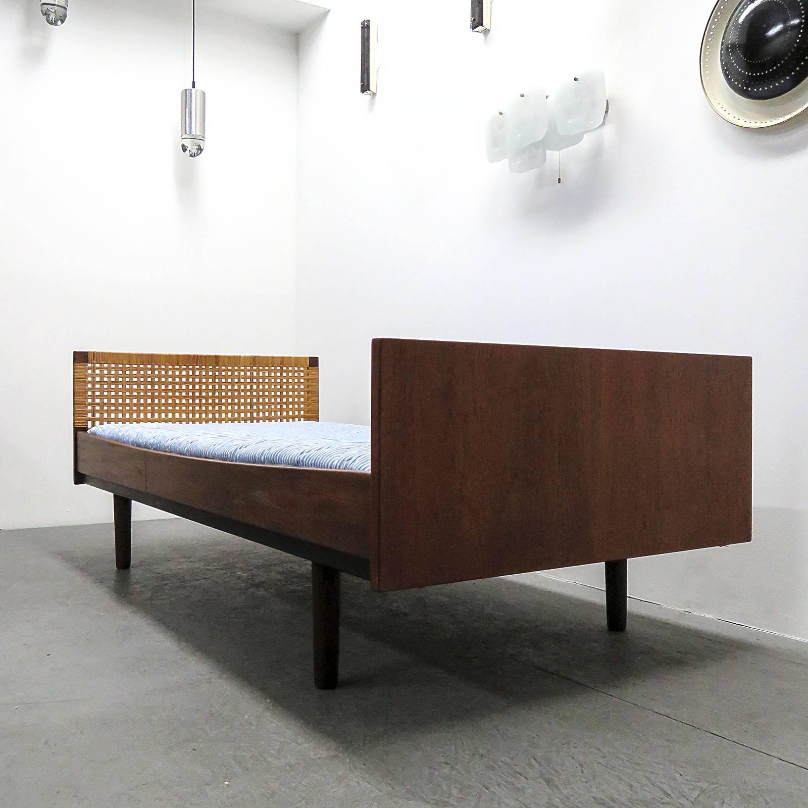 hans wegner getama daybed