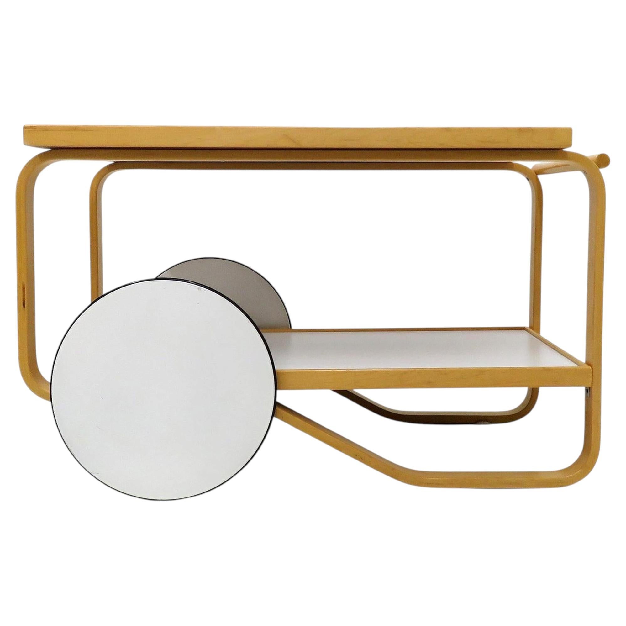 Alvar Aalto Model 901 Tea Trolley, Birch Frame & White Top, Finland, 1950 For Sale