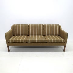 Sofá de tres plazas de Børge Mogensen, modelo 2223, para Frederica, Dinamarca, 1963