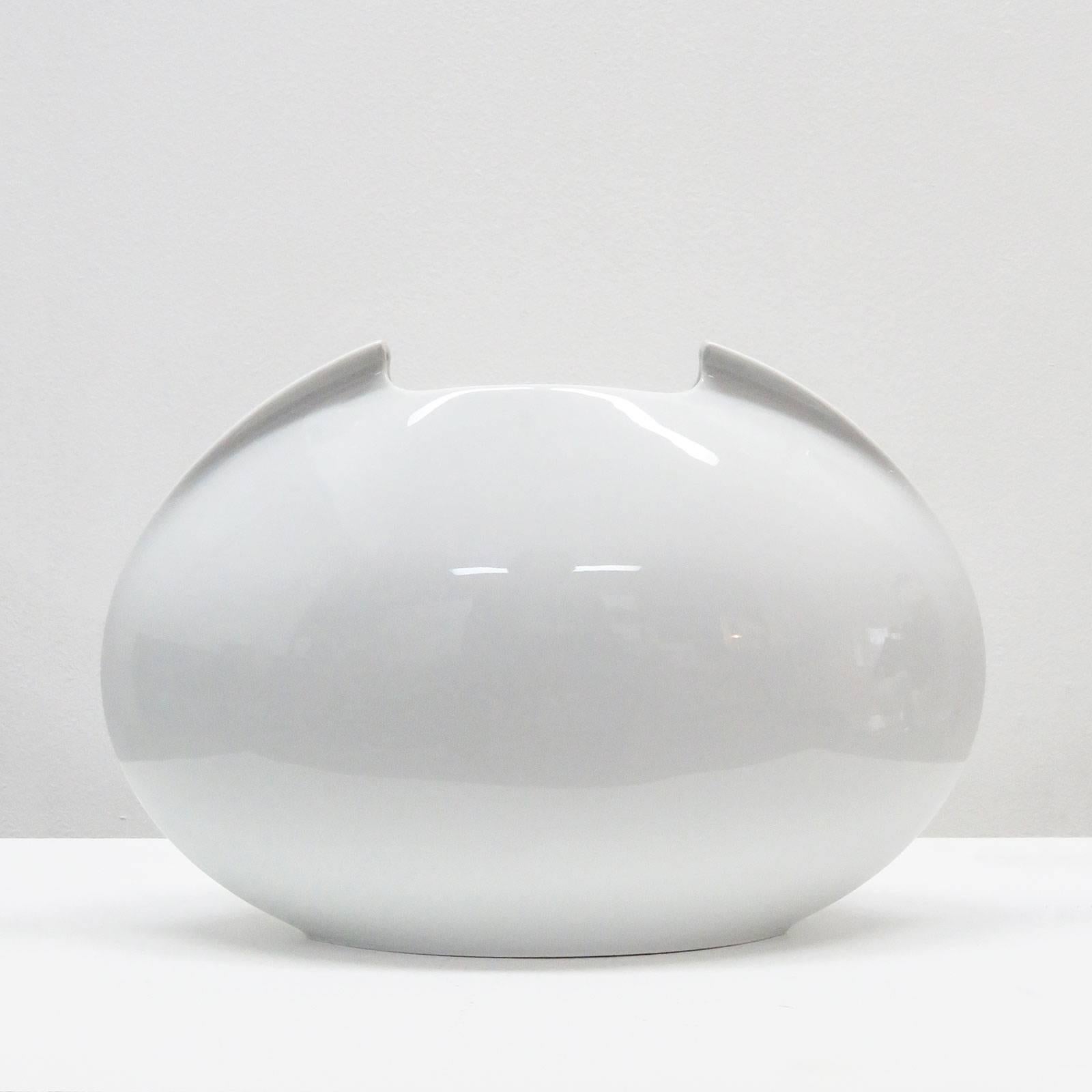 Elegant white glazed porcelain vase by Lino Sabattini for Rosenthal, marked.