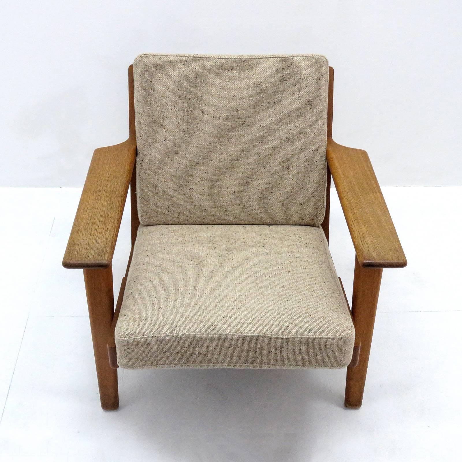 Mid-20th Century Hans J. Wegner GE 290 Lounge Chair