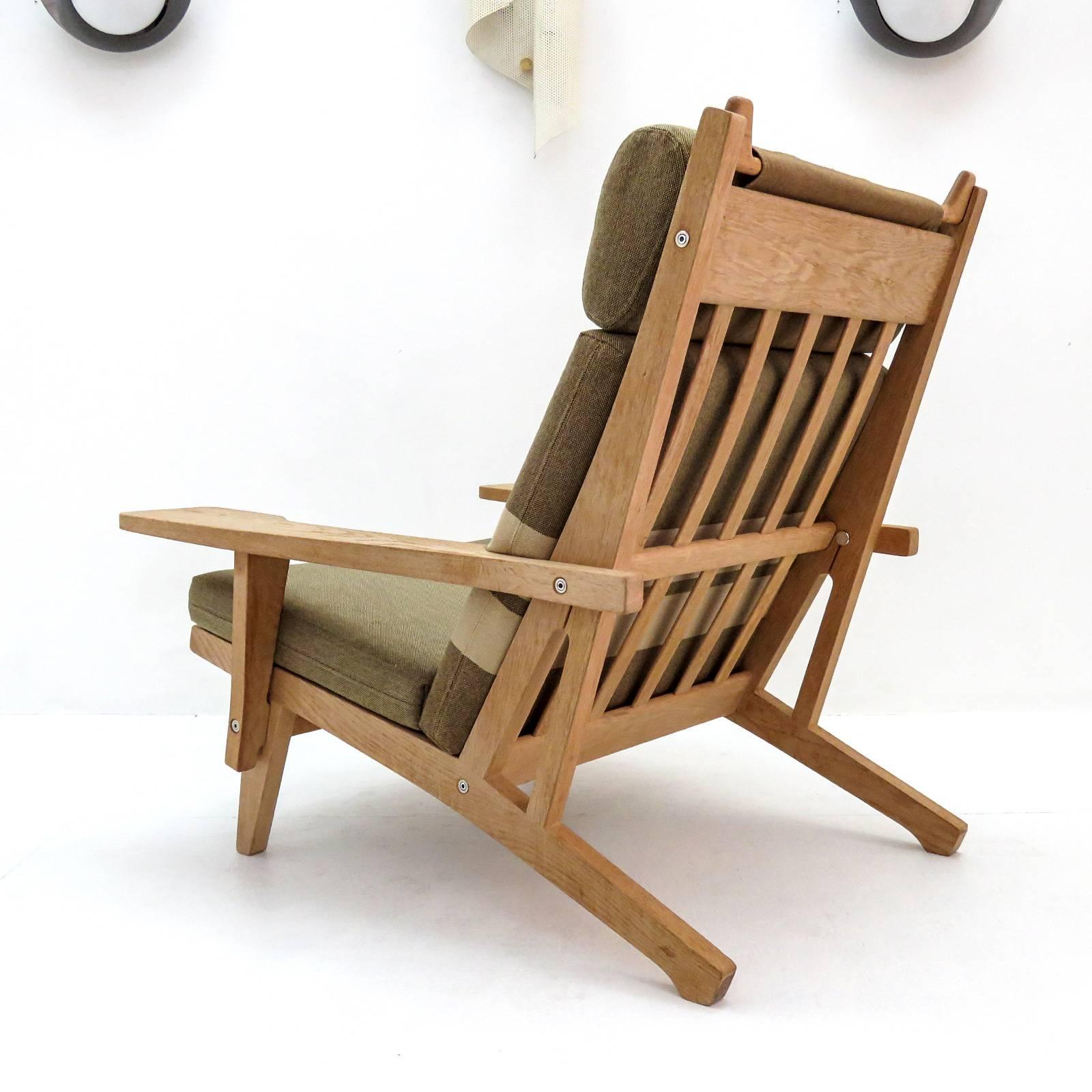 Mid-Century Modern Hans Wegner High Back Lounge Chairs, Model GE-375
