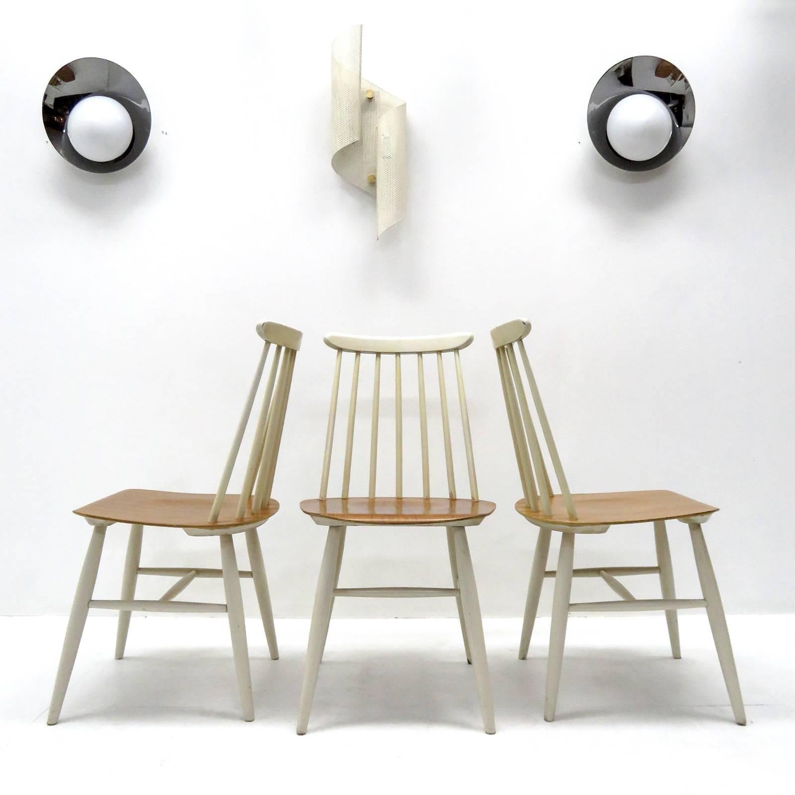 Wood Set of Four Ilmari Tapiovaara Dining Chairs