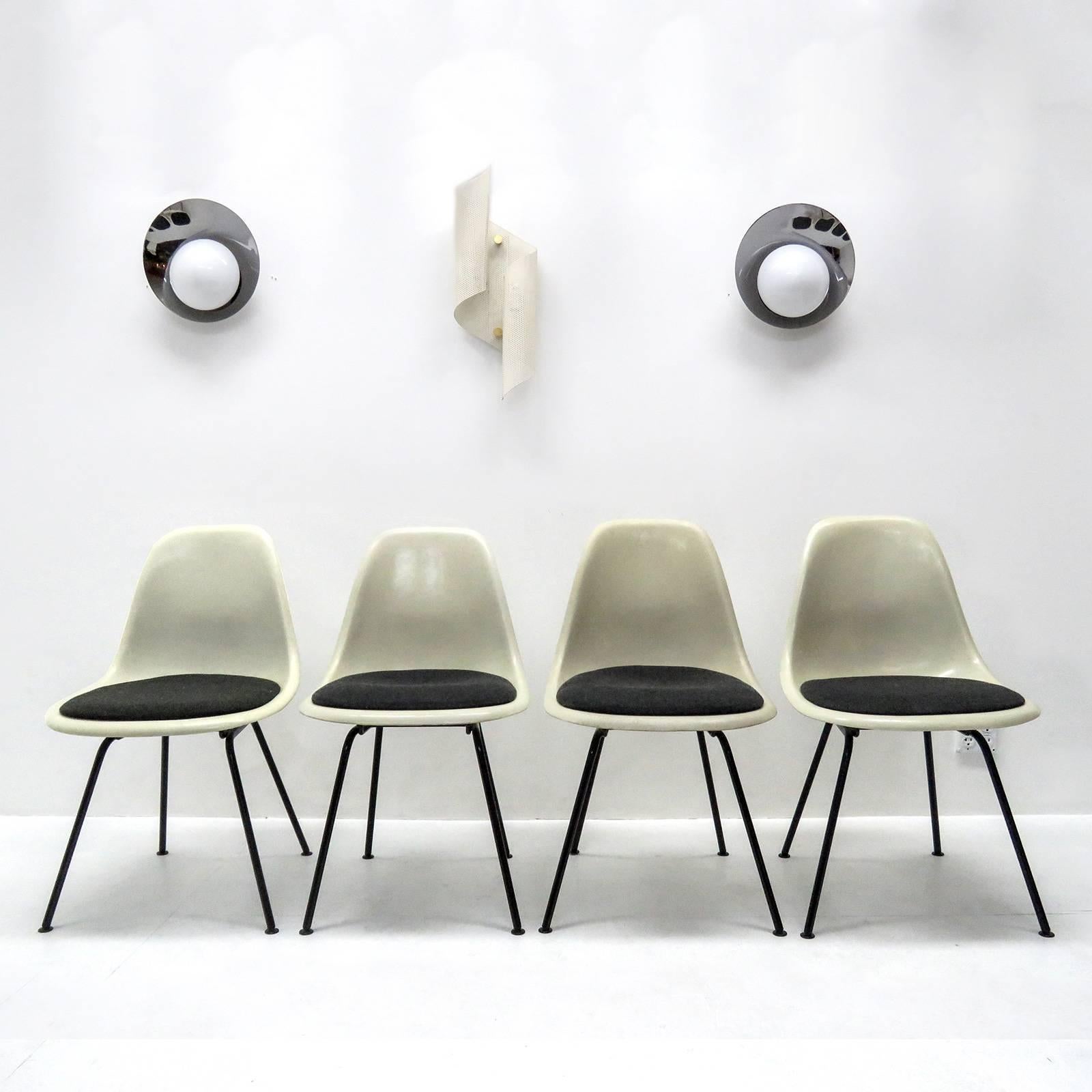 Set of Six Eames DSX Dining Chairs for Herman Miller 1