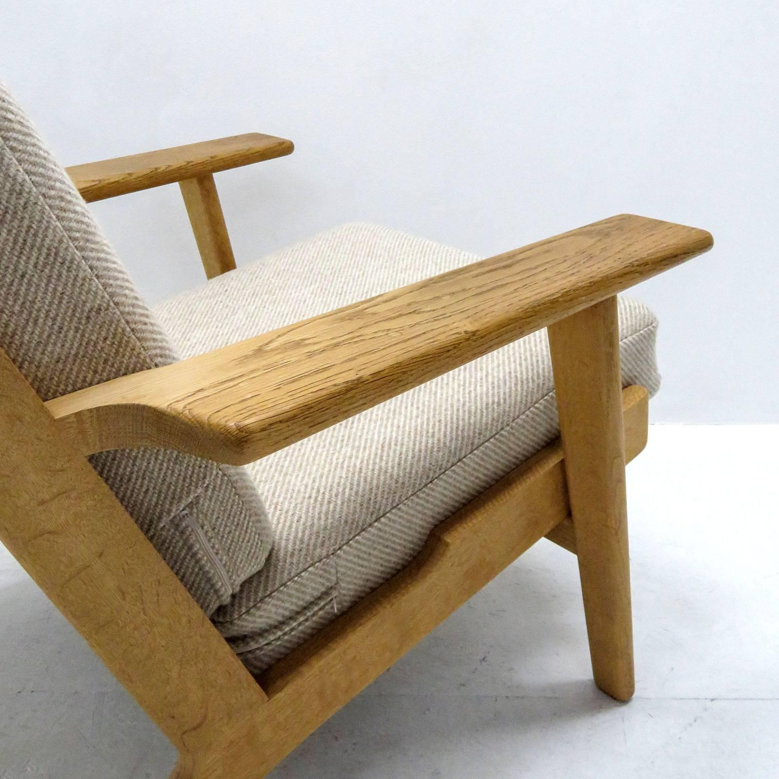 Hans J. Wegner ‘GE 290’ High Back Chair and Ottoman In Excellent Condition In Los Angeles, CA