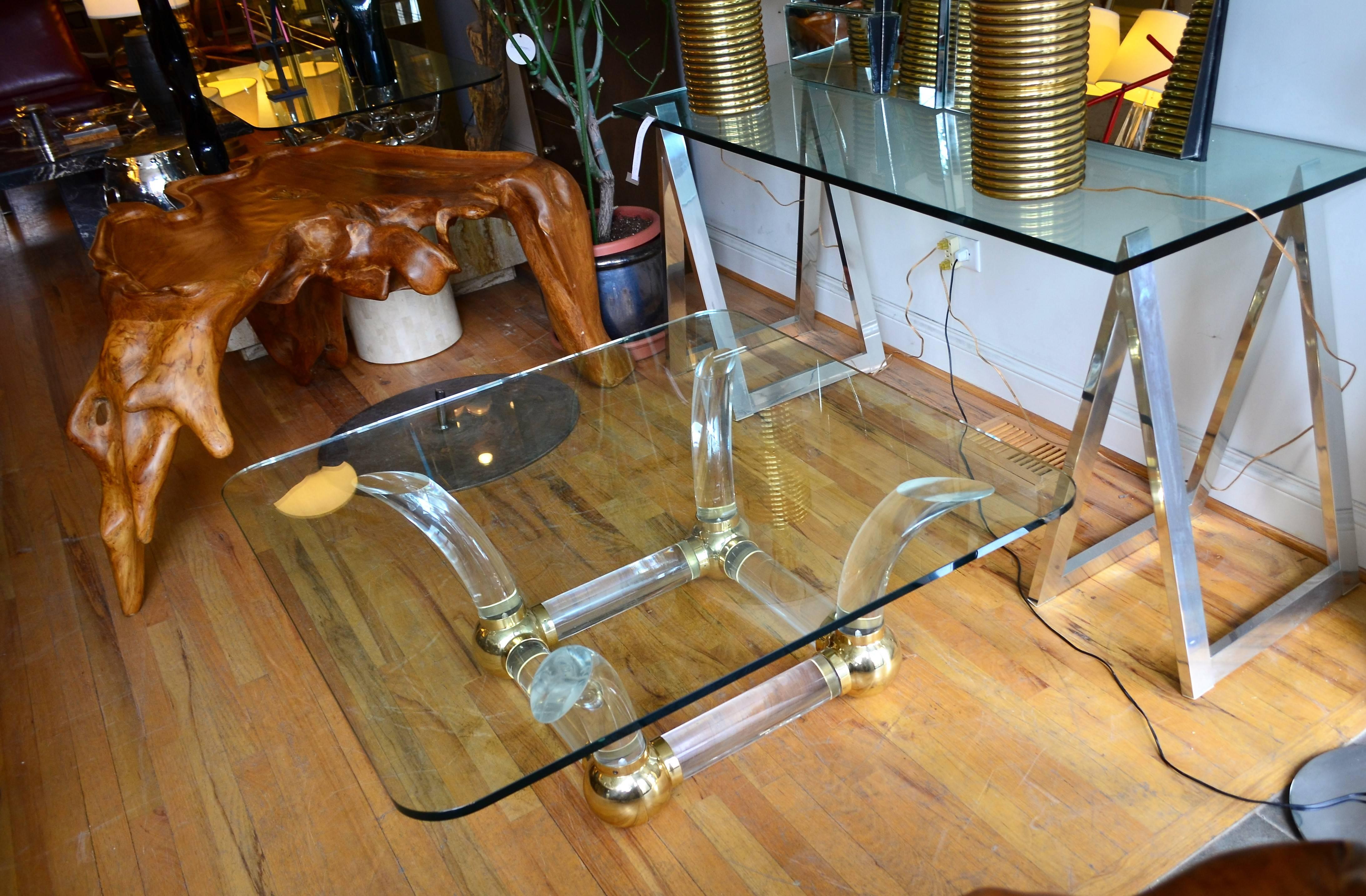 Lucite Sabre Leg and Brass Coffee Table In Good Condition In Chicago, IL