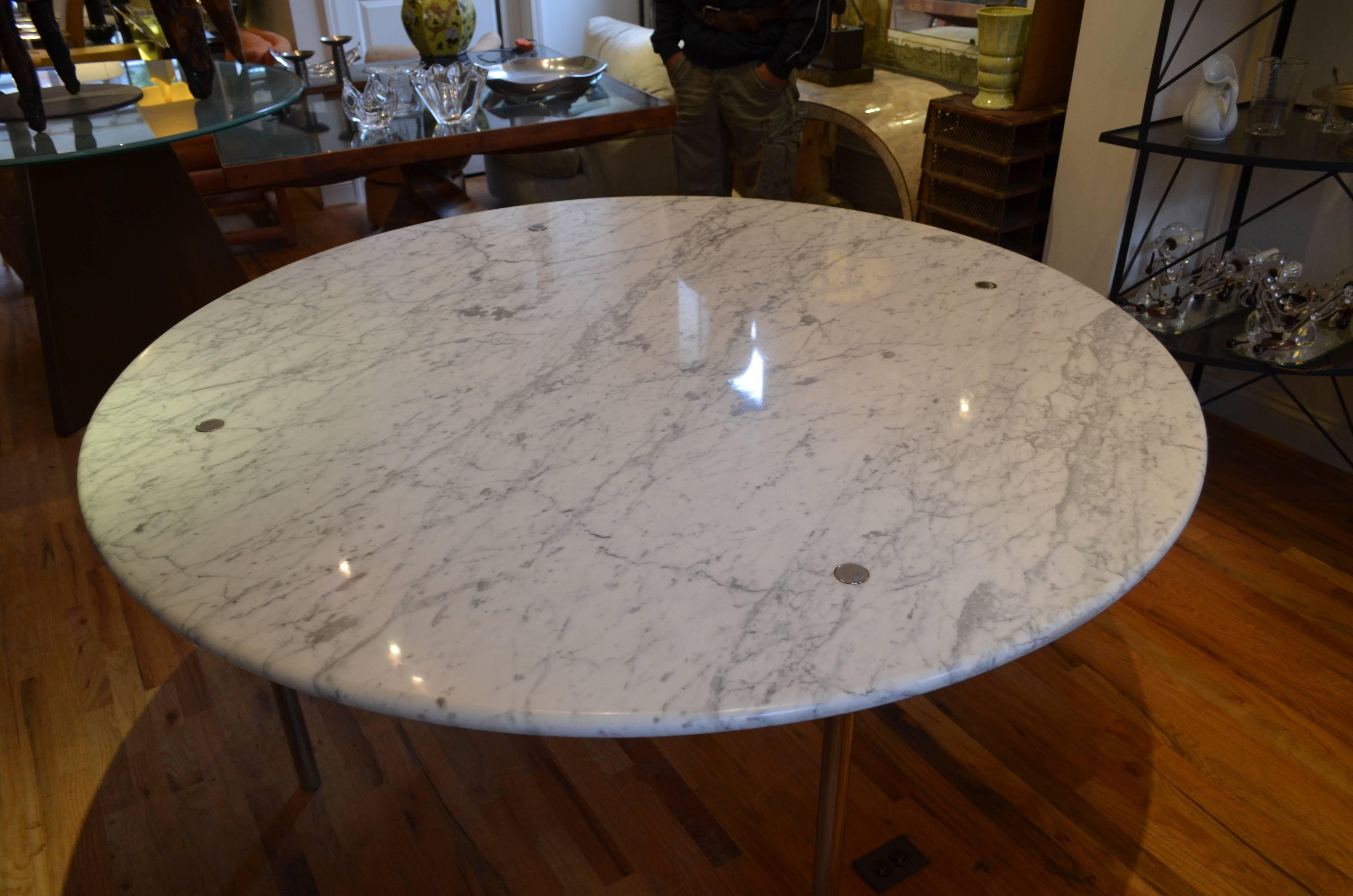 Mid-20th Century Monumental Round Marble Dining Table by Katavolos, Littell & Kelly for Laverne