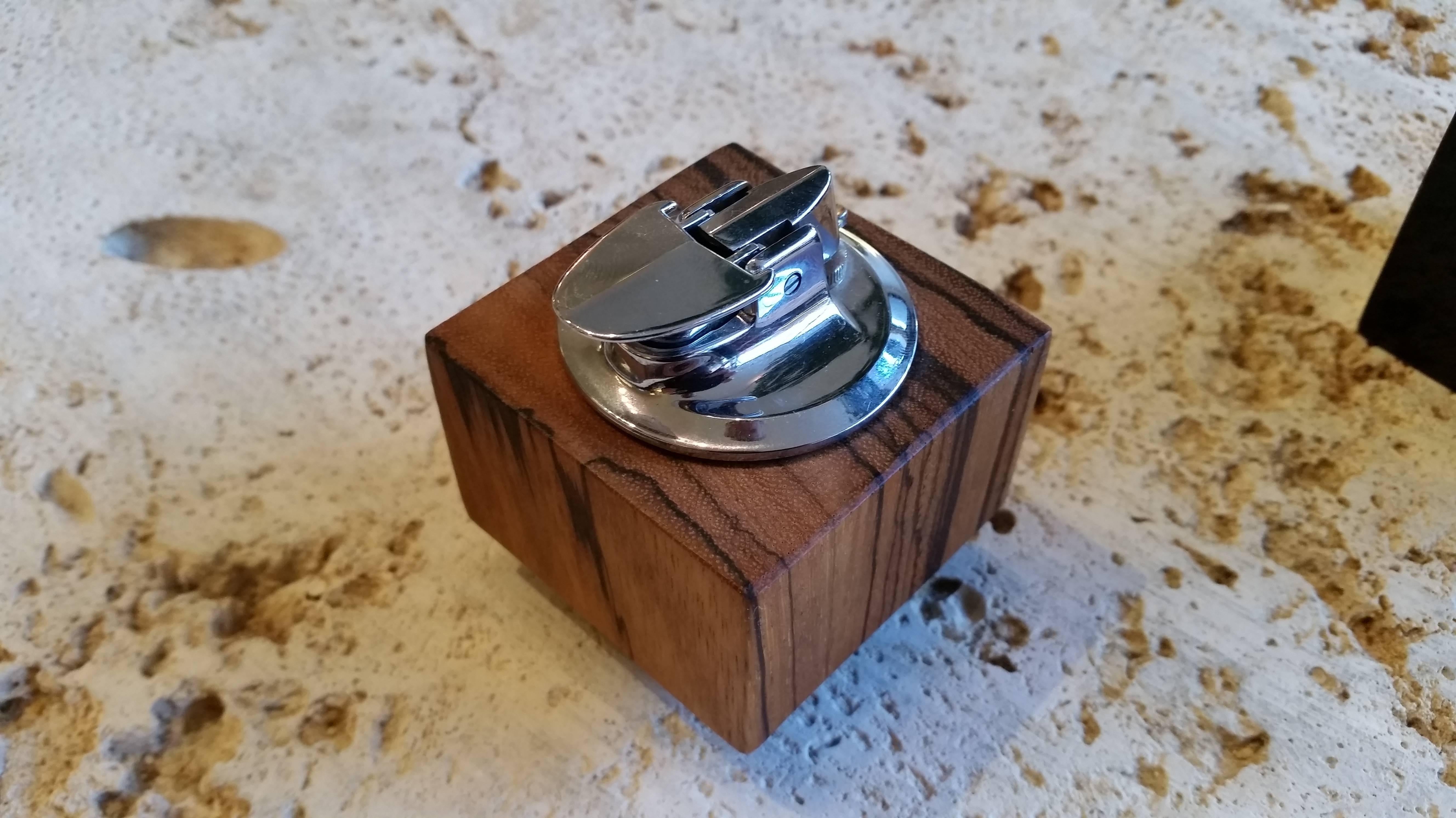  Modernist Ronson Rosewood Lighter In Good Condition In Chicago, IL