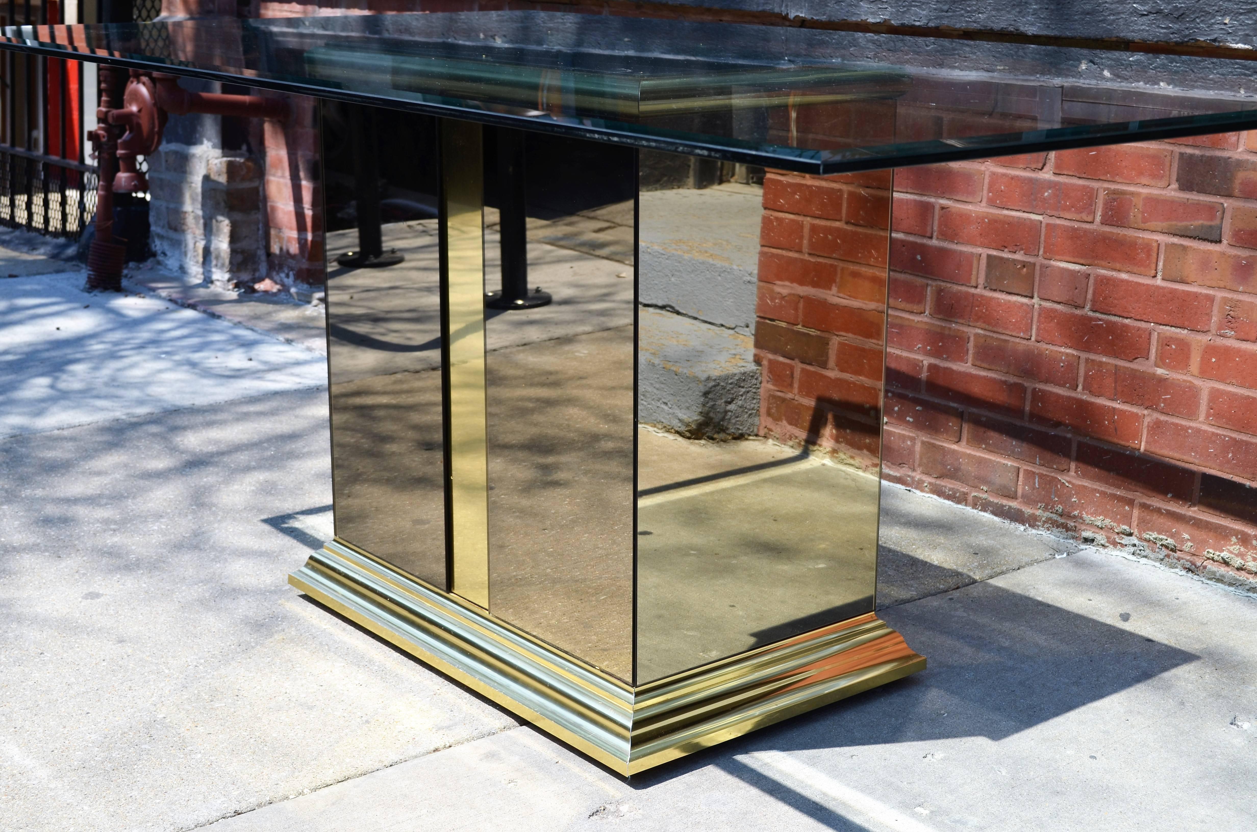 Mid-Century Modern Ello Pedestal Dining Table