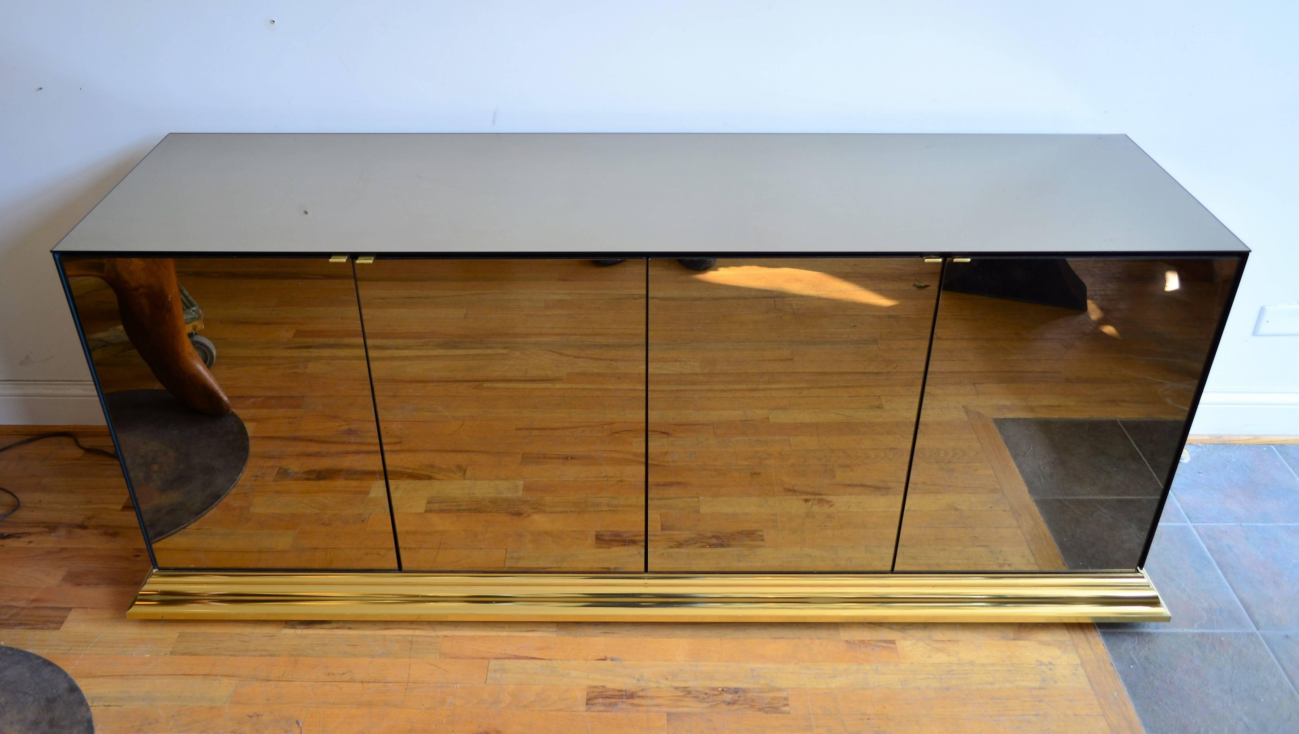 Mirrored Ello Credenza In Good Condition In Chicago, IL