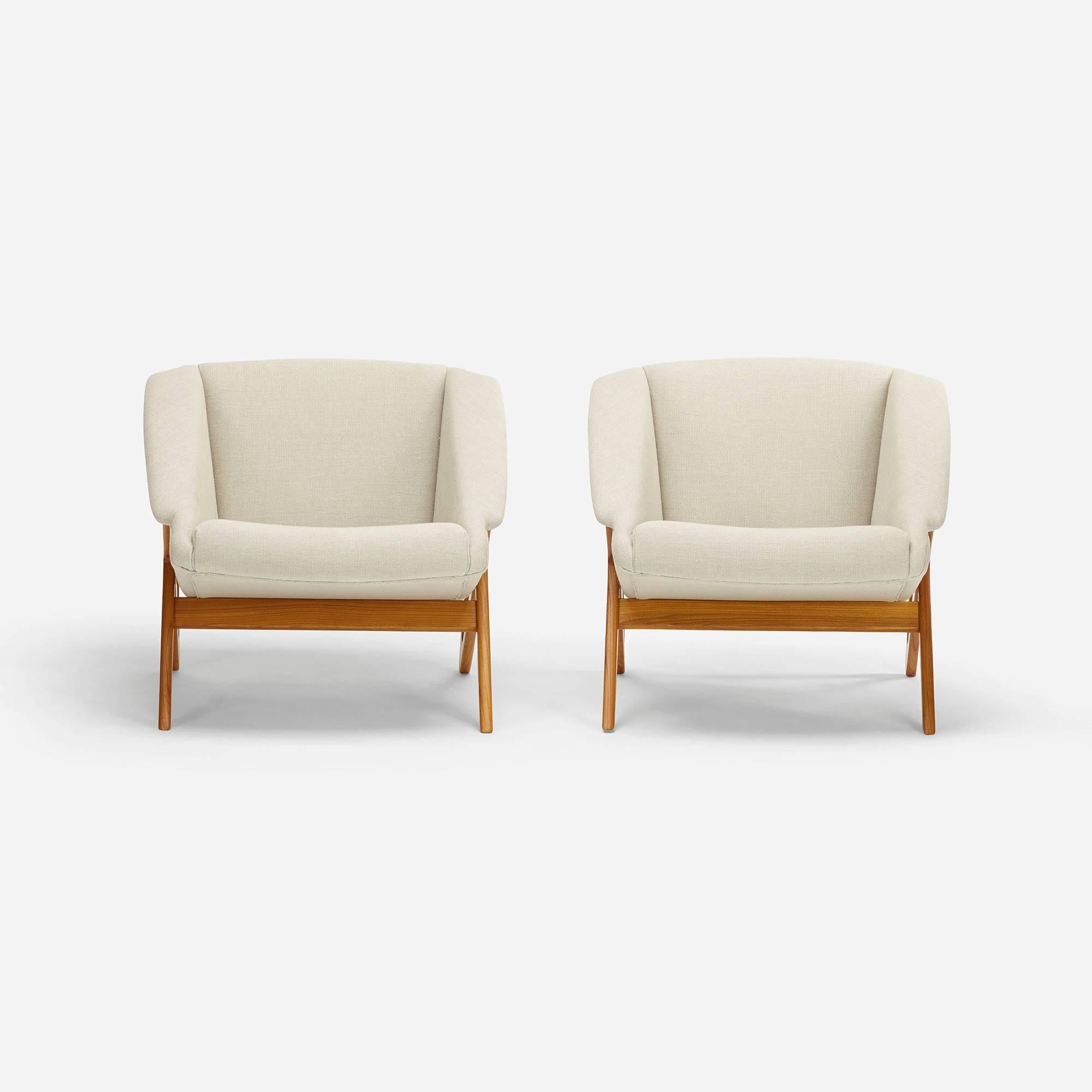 Scandinavian Modern Tipvogn Lounge Chairs, Pair by H. Brockmann Petersen for Louis G. Thiersen & Søn