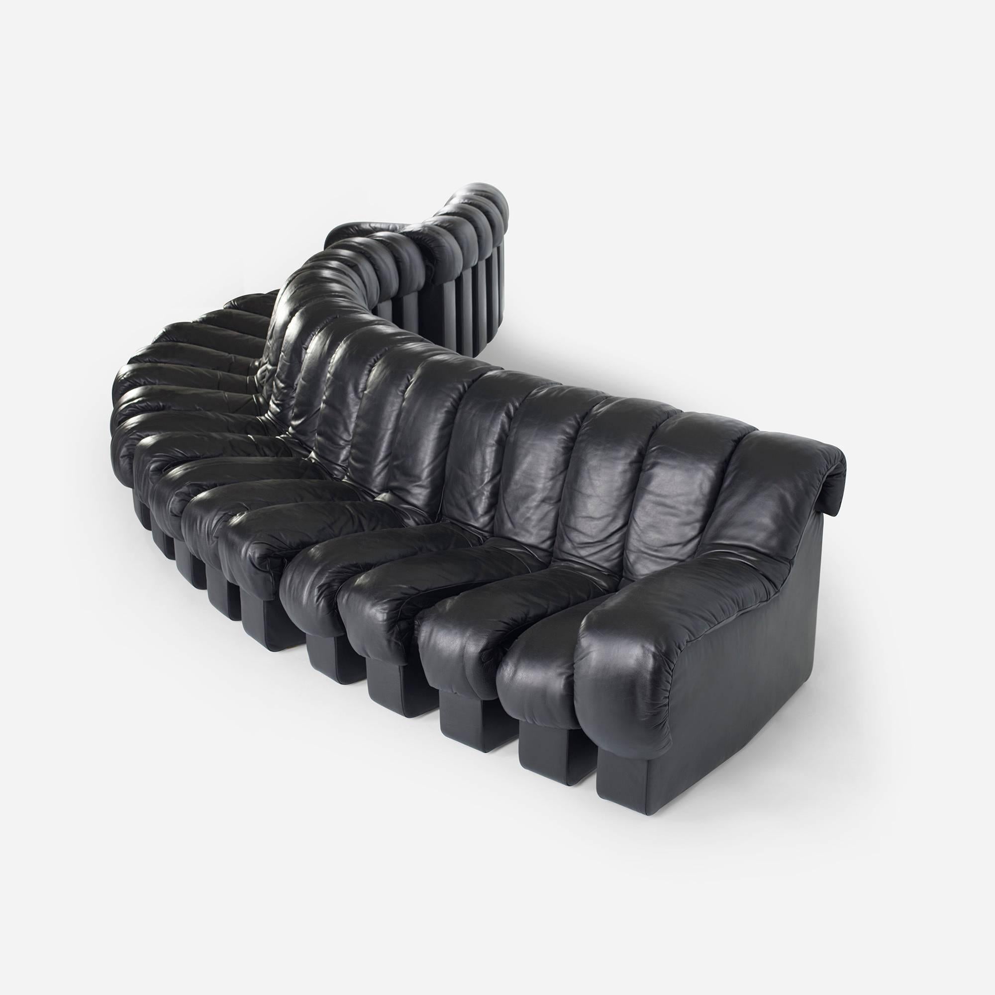 DS 600 organic sofa by Ueli bergere, Eleanora Peduzzi-Riva and Heinz Ulrich for De Sede. 

This sofa is comprised of 22 interchangeable elements. Signed with decal distributor's label to underside of most elements: [Stendig made in Switzerland].