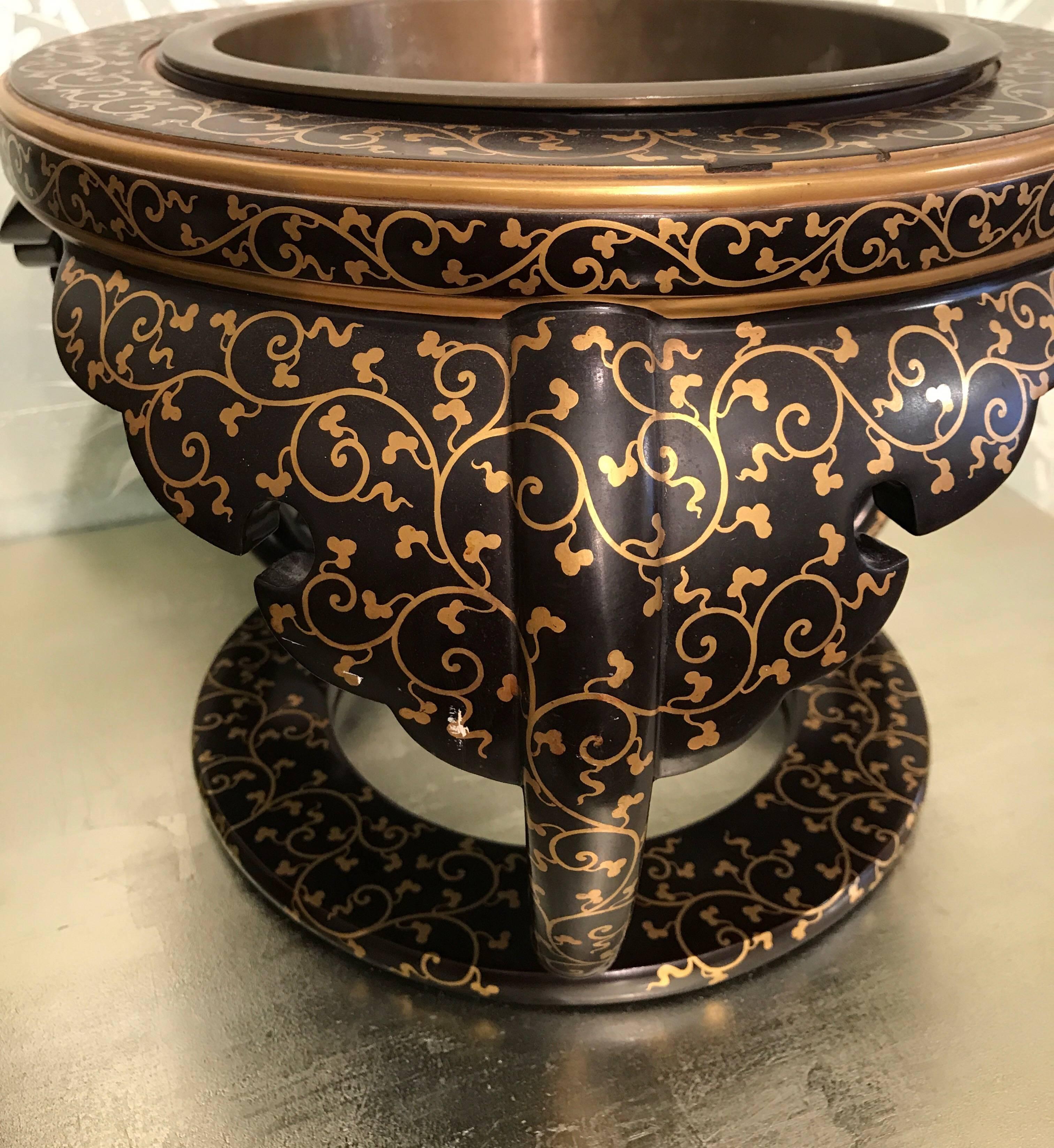 Wood Pair of Japanese Lacquer Braziers For Sale