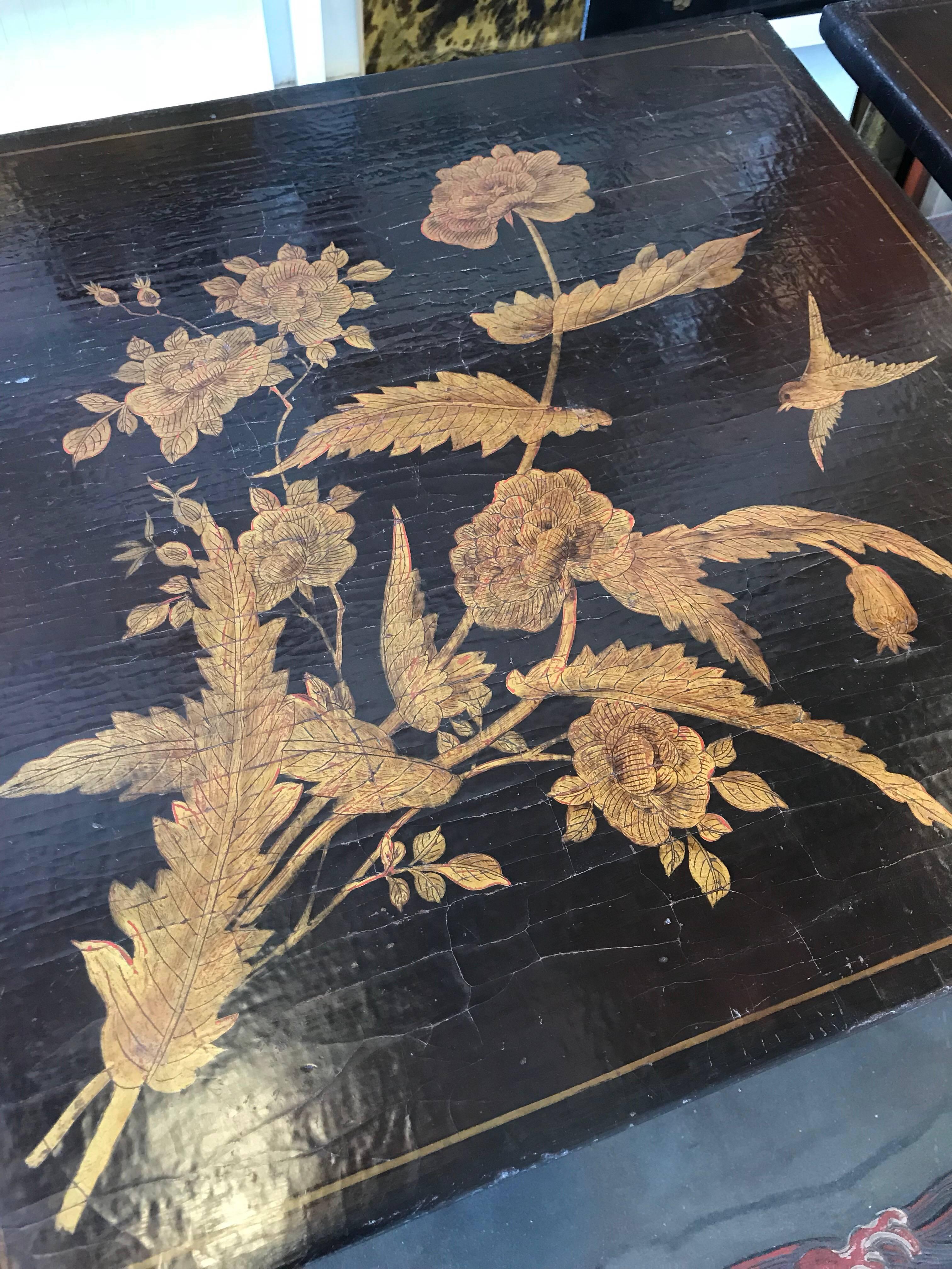 Pair of Chinoiserie Lacquer Side Tables In Good Condition For Sale In New York, NY