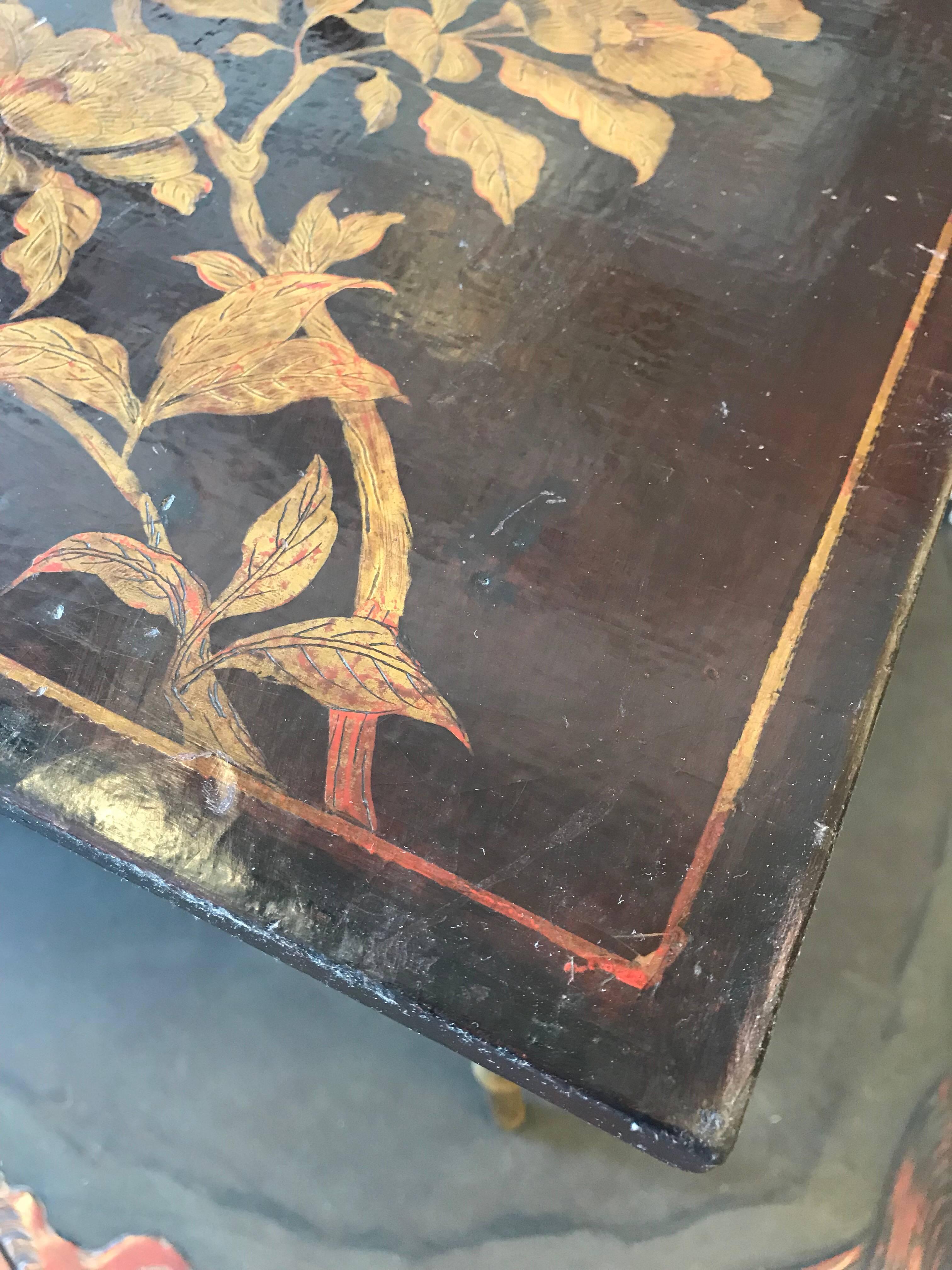 Wood Pair of Chinoiserie Lacquer Side Tables For Sale