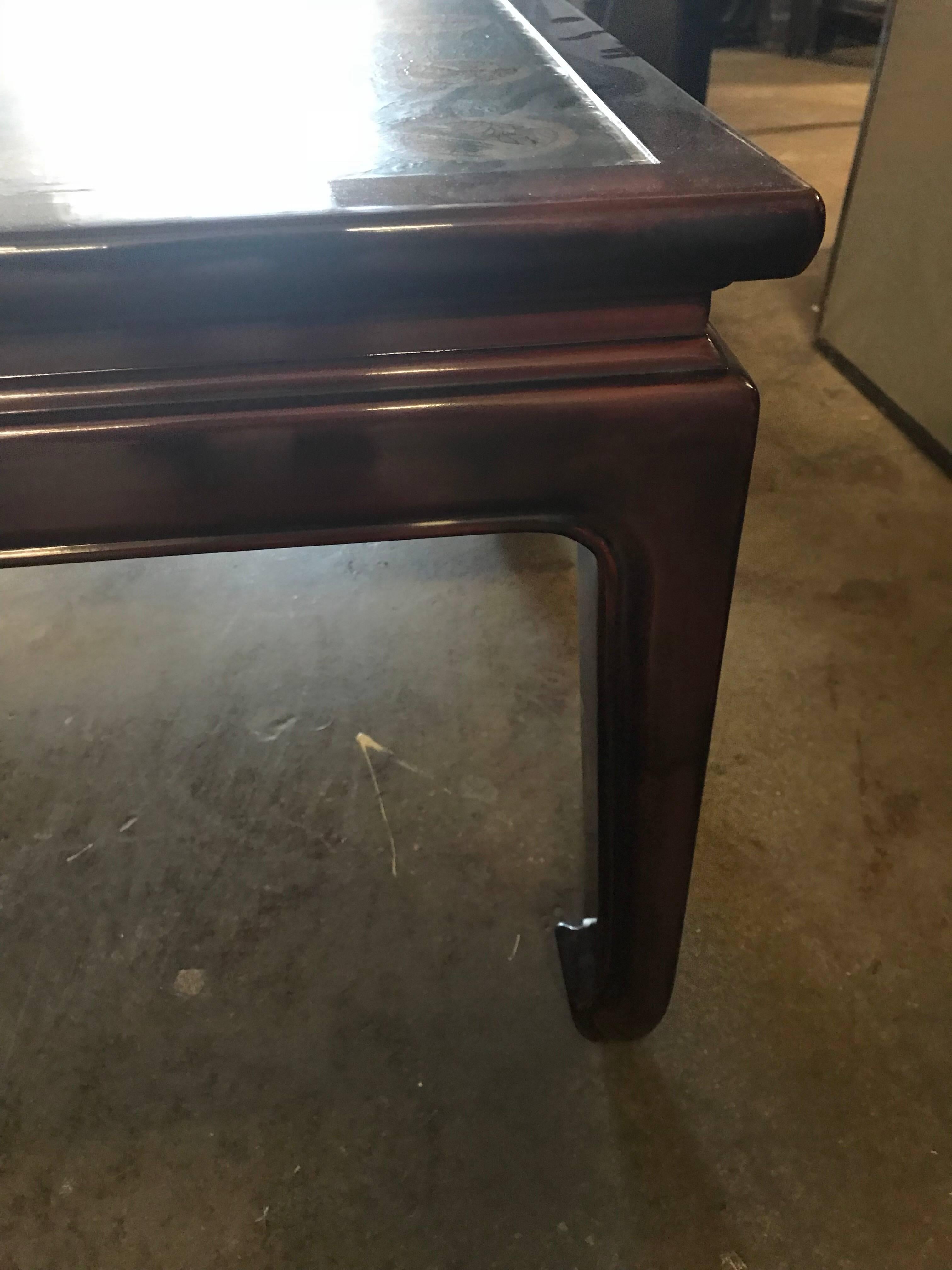 Coffee Table with Antique Japanese Crests In Good Condition For Sale In New York, NY