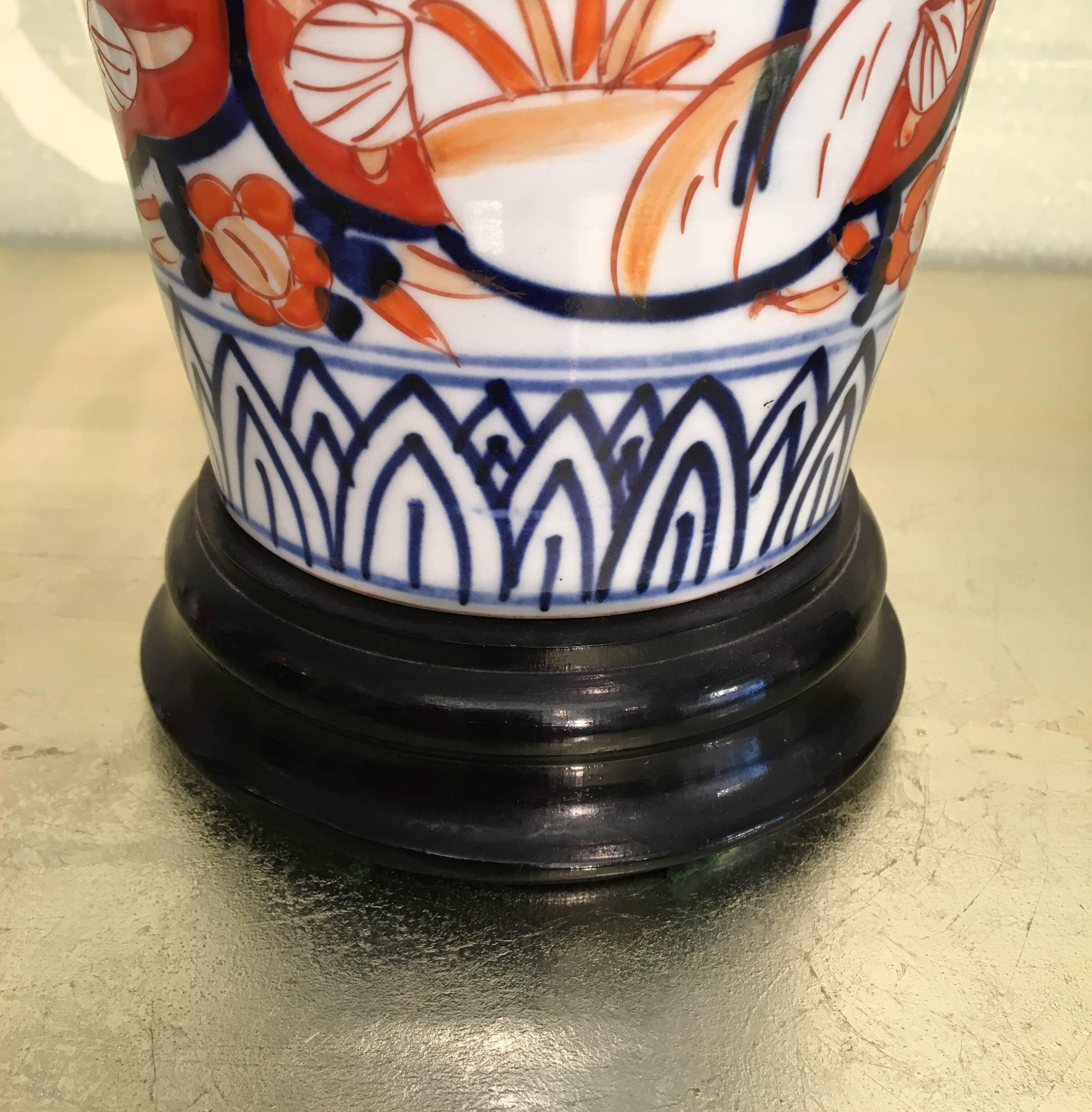 Pair of Japanese Imari In Good Condition For Sale In New York, NY