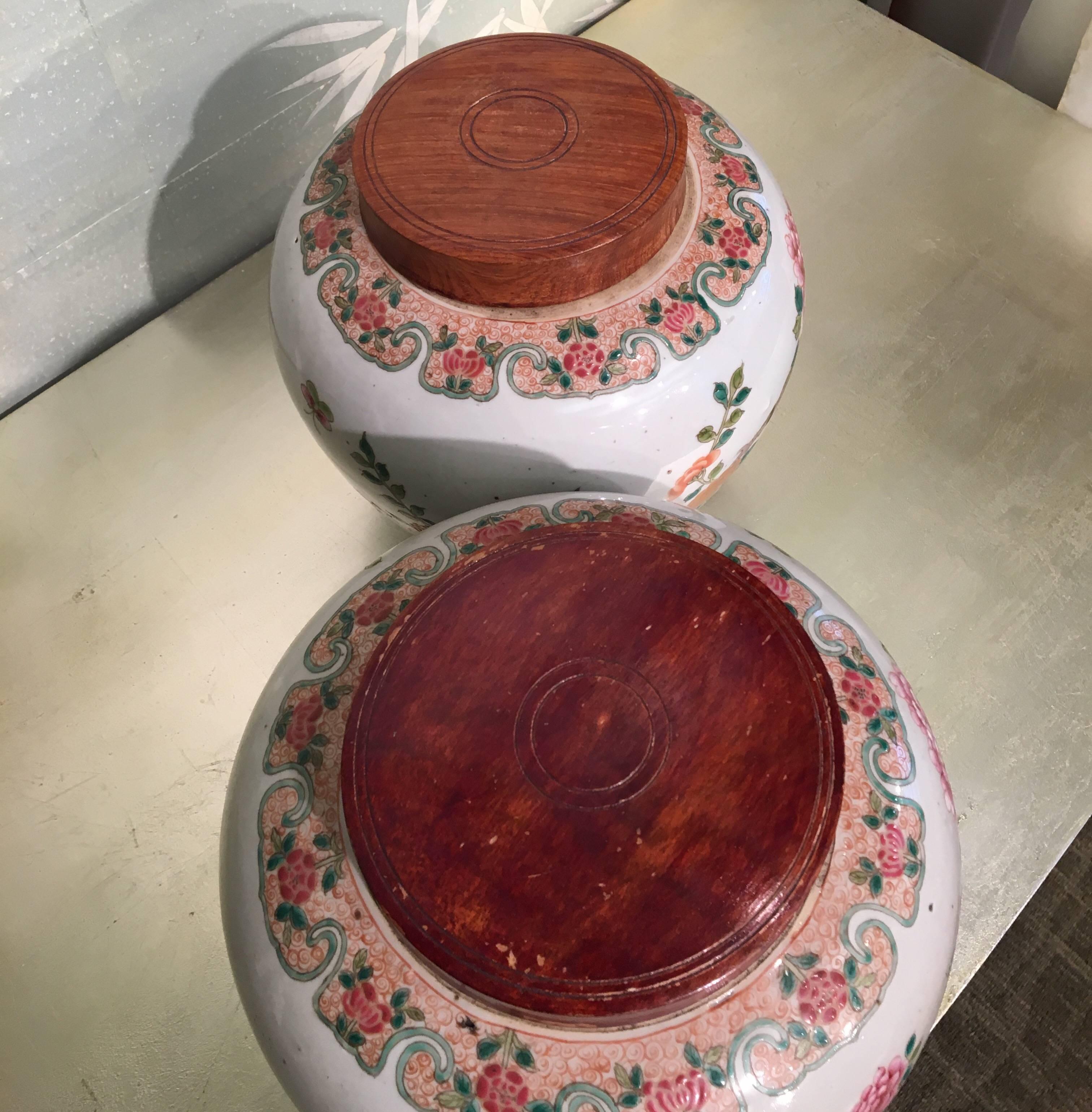 Pair of 19th Century Chinese Ginger Jars For Sale 2