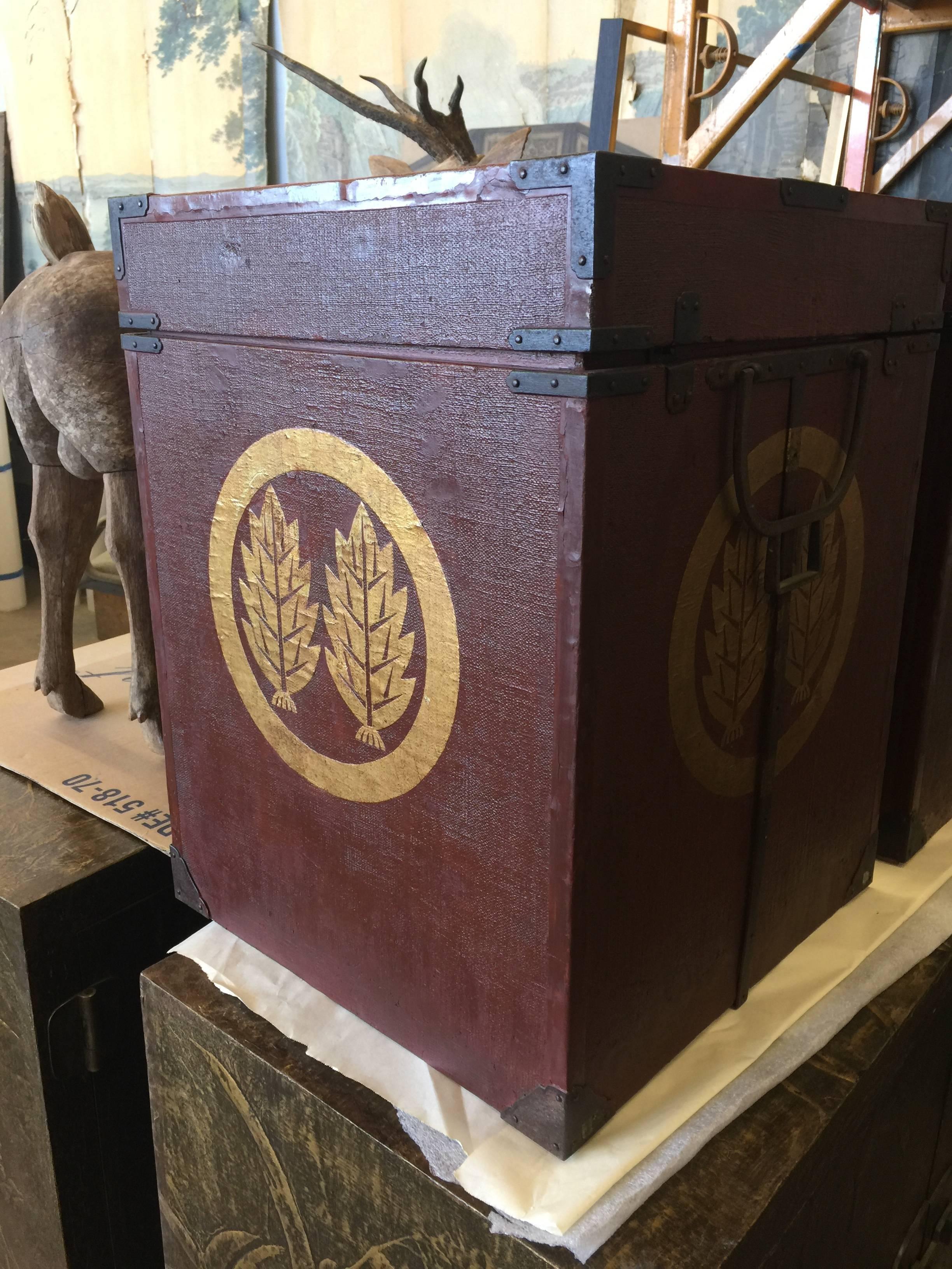 Pair of Samurai Armor Boxes In Good Condition In New York, NY