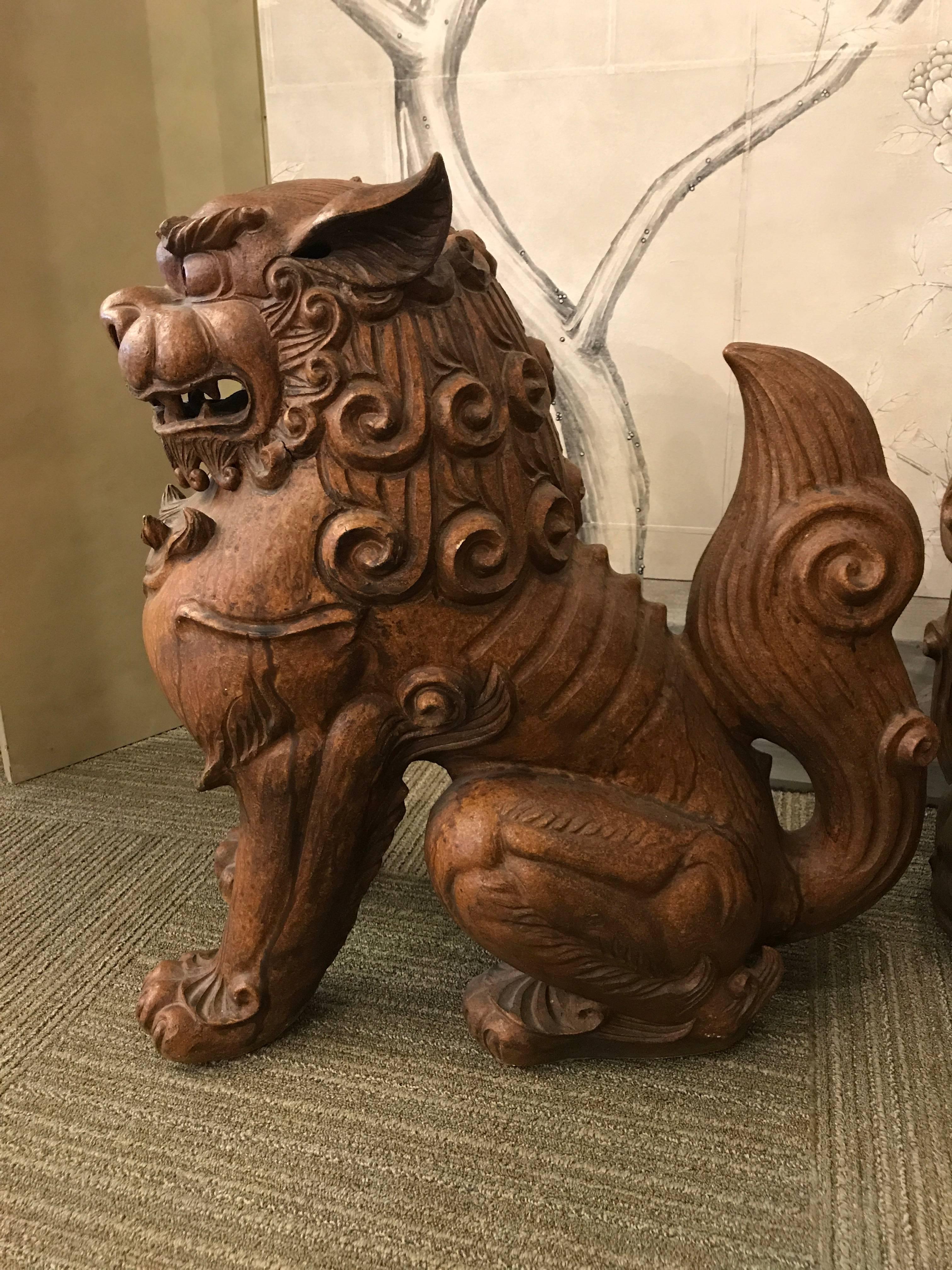 Monumental Pair of Japanese Guardian Dogs In Excellent Condition In New York, NY