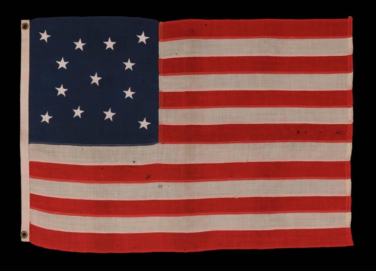 13 Stars in a Medallion Configuration on a Small-Scale Flag of the 1890-1900 Era In Good Condition In York County, PA
