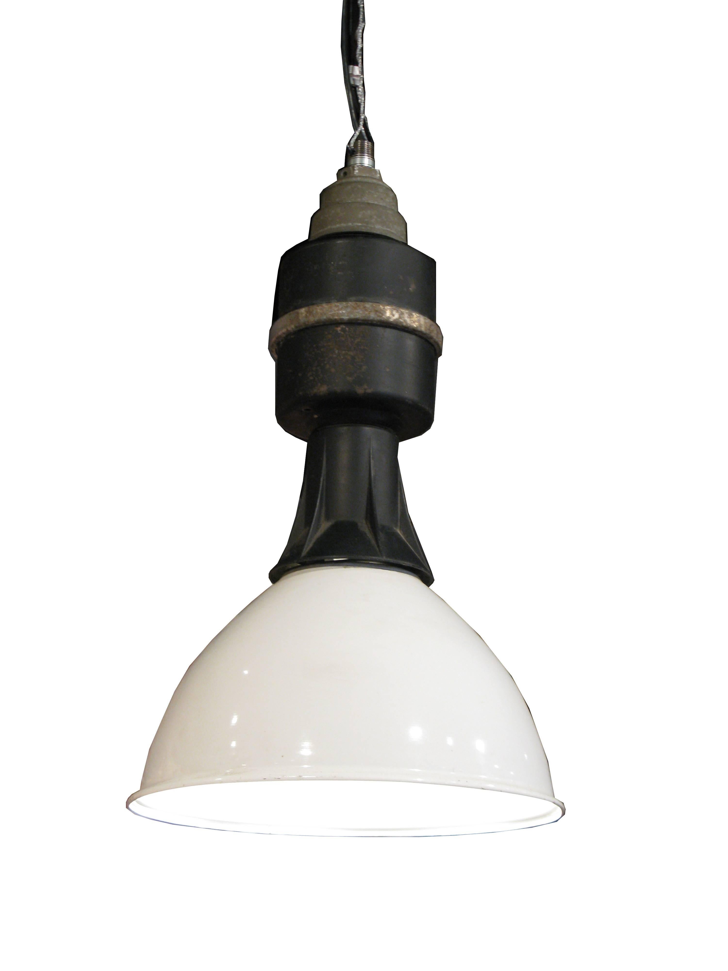 Set of Three Industrial Black and White Pendant Lights In Good Condition For Sale In San Francisco, CA