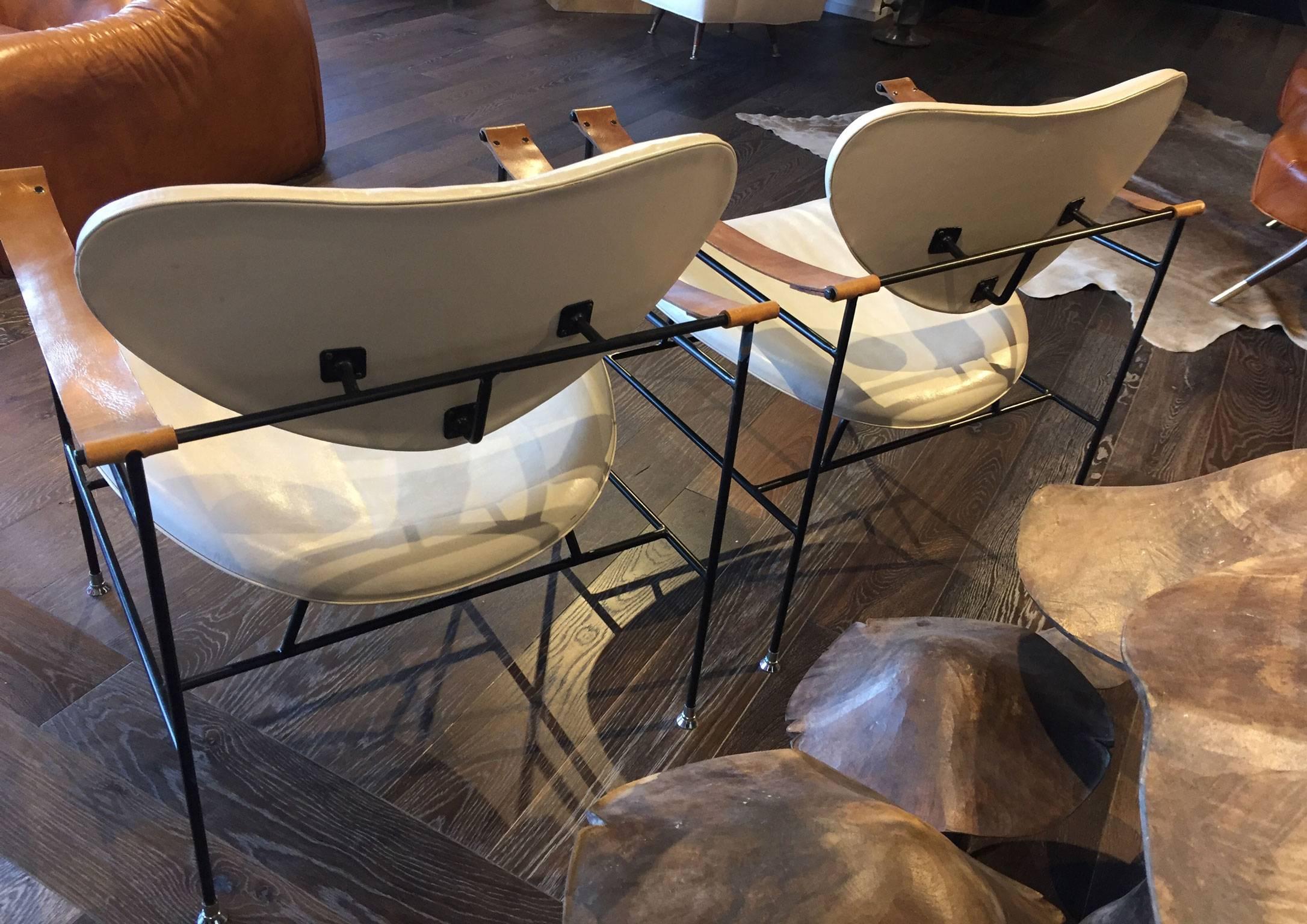 Pair of Metal Side Chairs In Excellent Condition For Sale In San Francisco, CA
