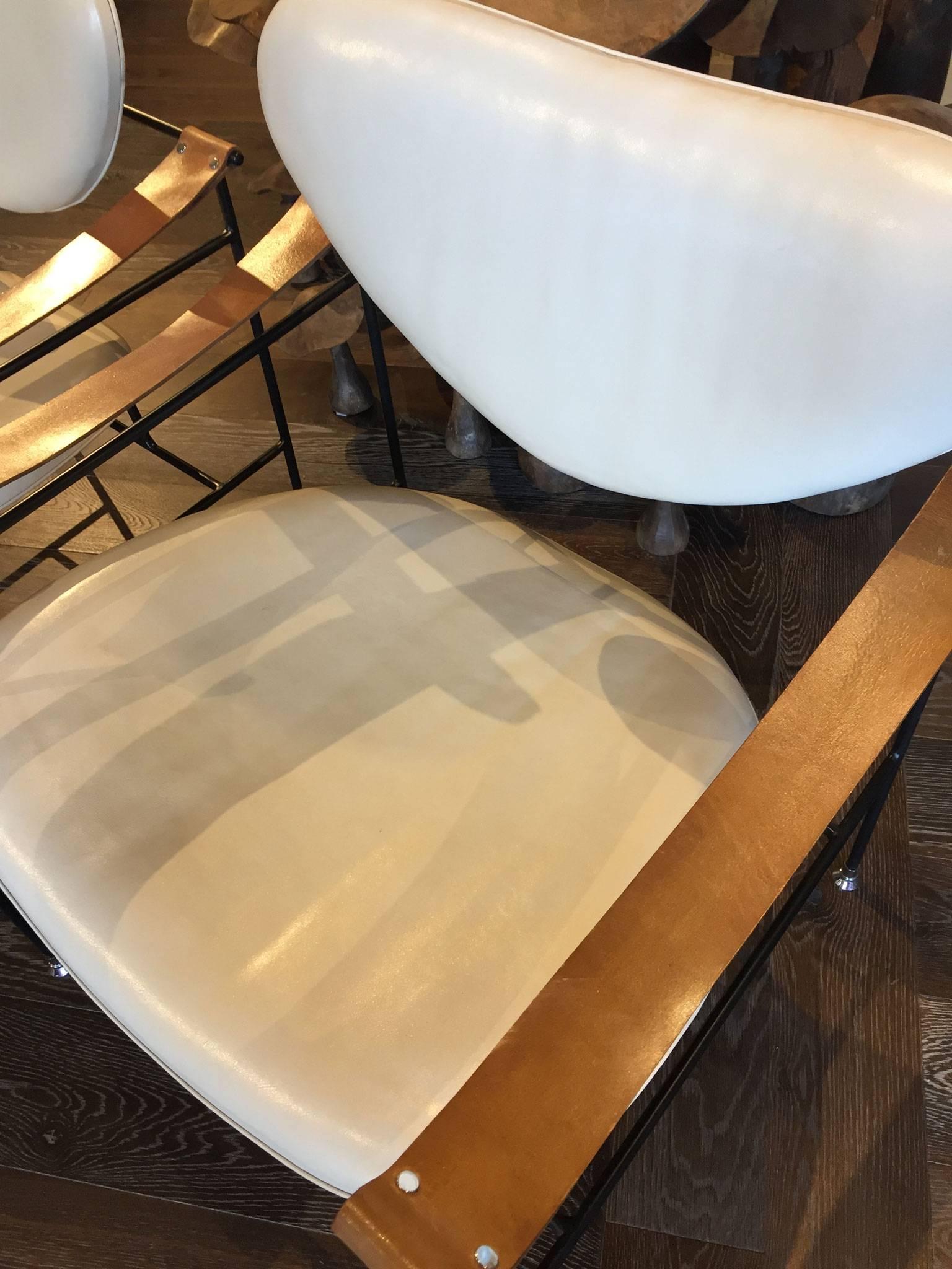 20th Century Pair of Metal Side Chairs For Sale