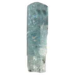 Natural Specimen Of Aquamarine with Albite Single Crystal 110g From Pakistan