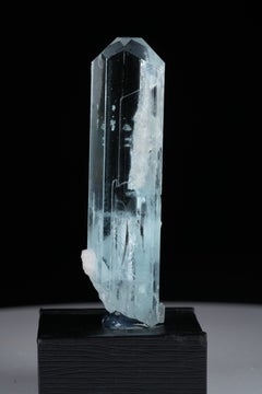 Natural Specimen Of Aquamarine with Albite 63g Sculpture Crystal From Pakistan