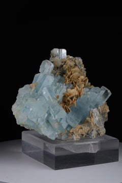 Aesthetic Specimen Of Aquamarine with Muscovite Cabinet Size From Pakistan