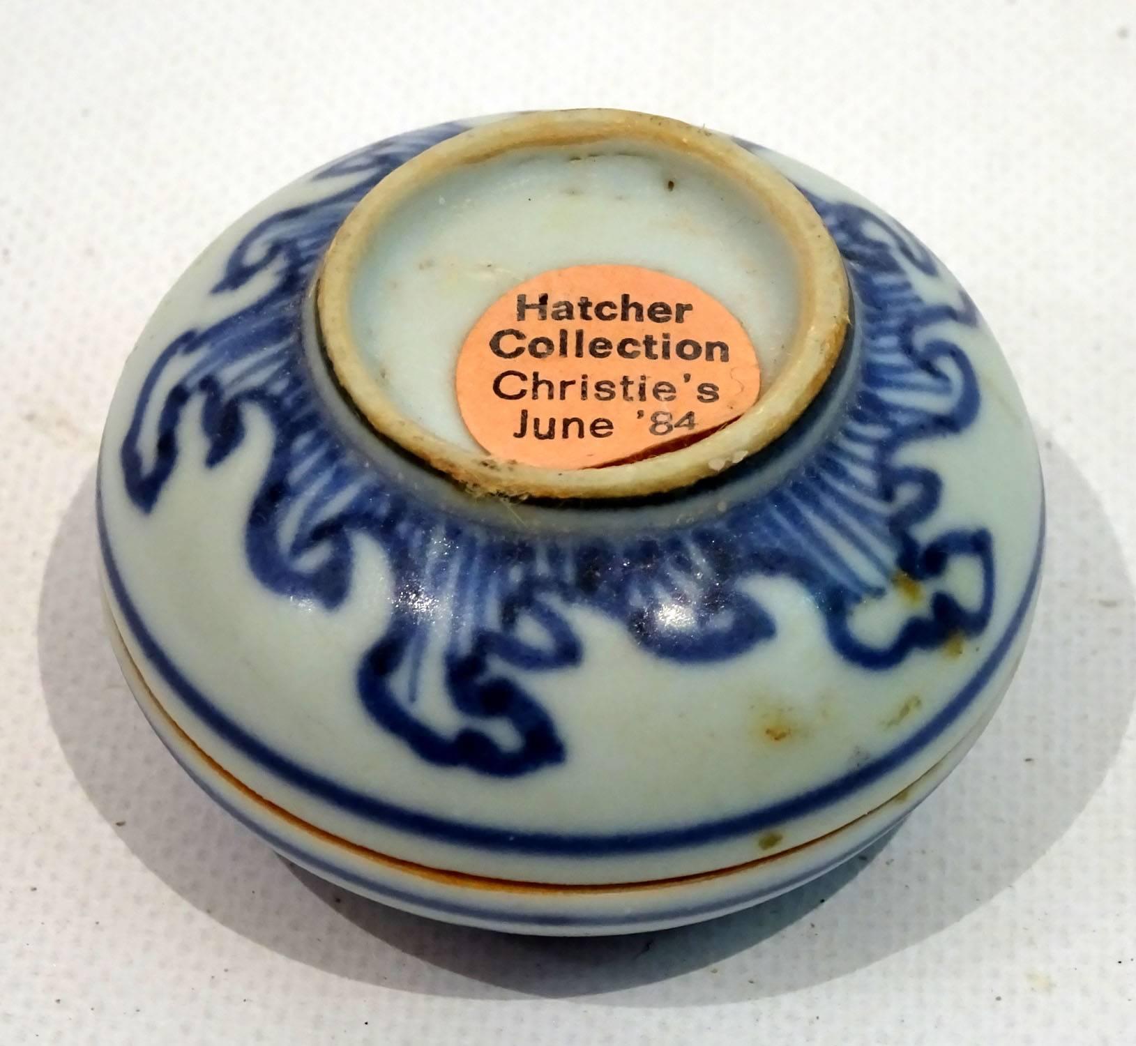 17th Century Chinese Porcelain Box with Lid from The Hatcher Collection 5