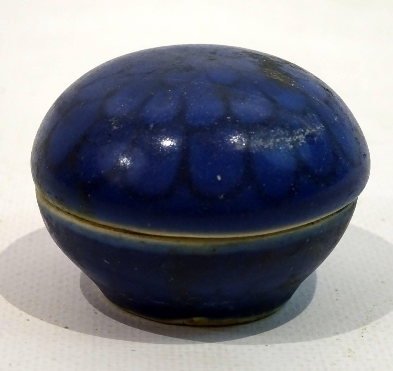 17th century Chinese cosmetic jar with cover from The Hatcher Collection, salvaged by Captain Michael Hatcher in the early 1980s, purchased from Christies in Amsterdam in 1984, Ming dynasty, Transitional period.