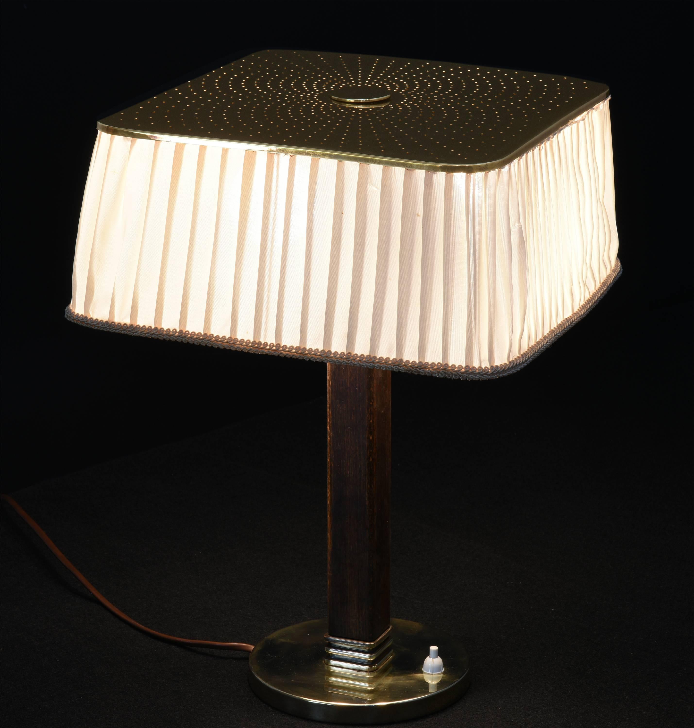 Mid-20th Century Paavo Tynell Desk Lamp, Model 5066, 1940s