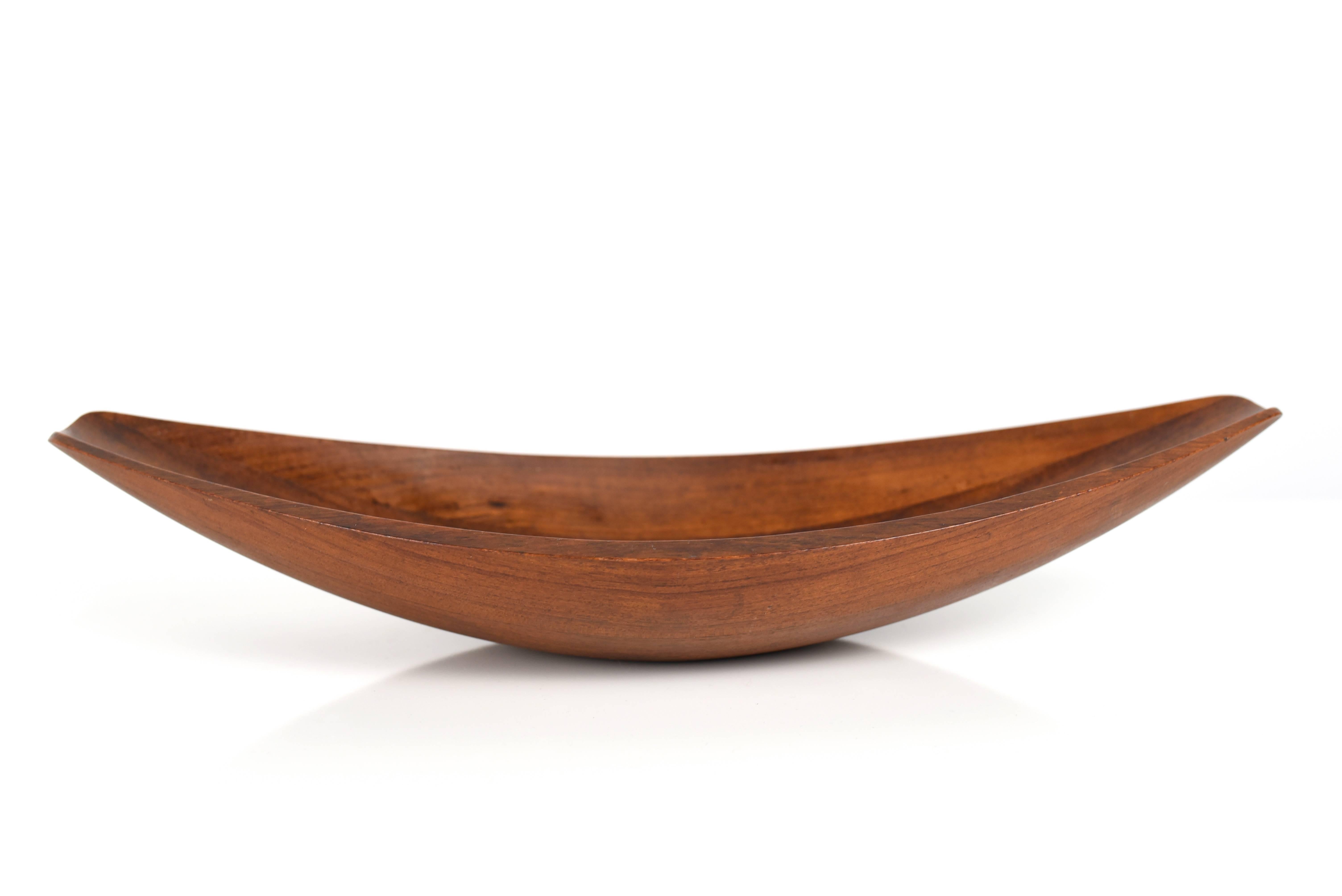 Jens H Quistgaard Canoe Bowl by Dansk, First Generation with Early Markings In Excellent Condition In Houston, TX