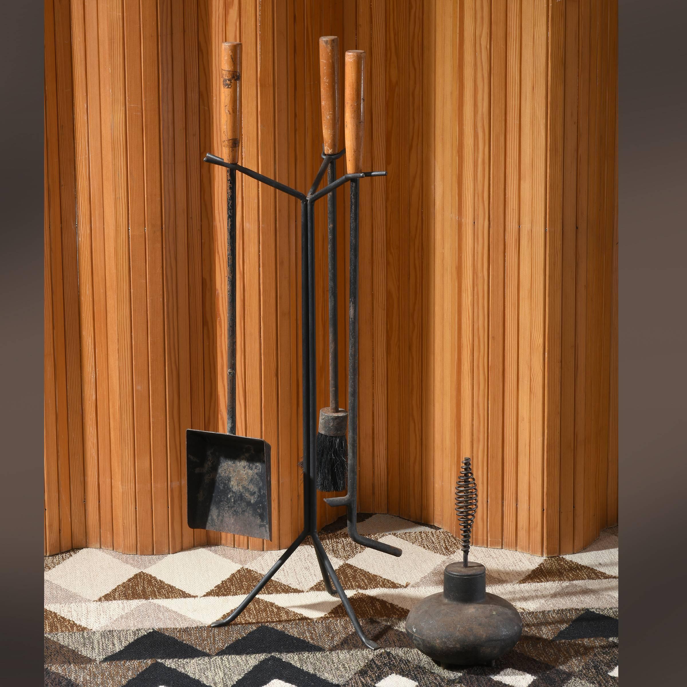 Fireplace Set by Irving Harper / George Nelson Assoc. for Howard Miller, 1951 In Good Condition In Houston, TX