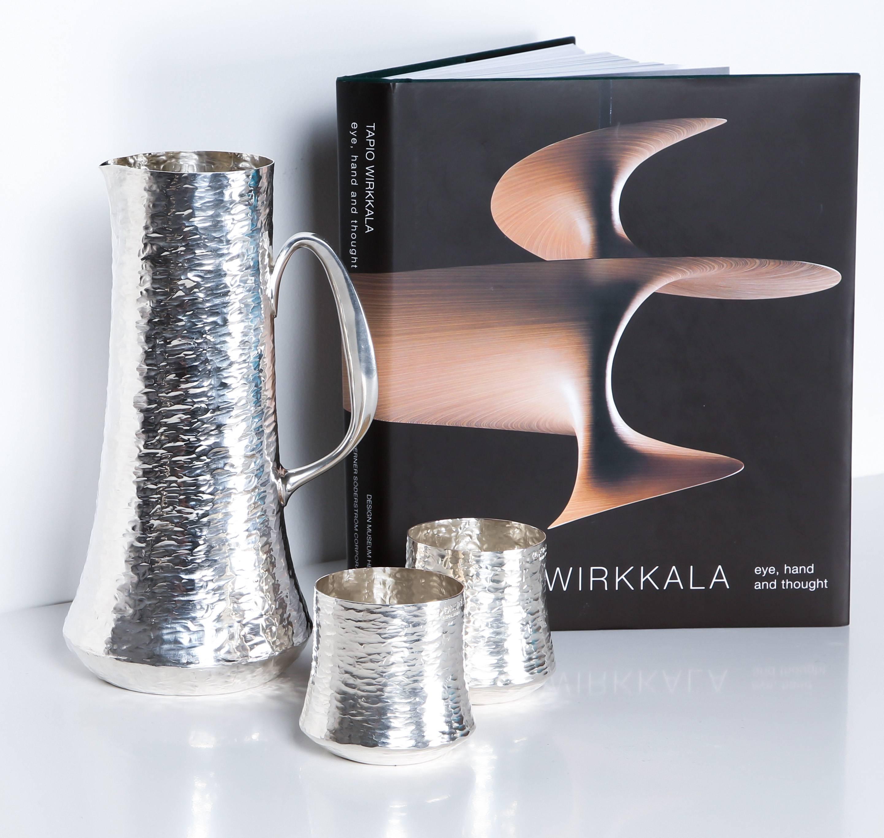 Tapio Wirkkala, Set of Silver Pitchers and Cups, 18 Pieces, Finland 1970s In Excellent Condition For Sale In Houston, TX