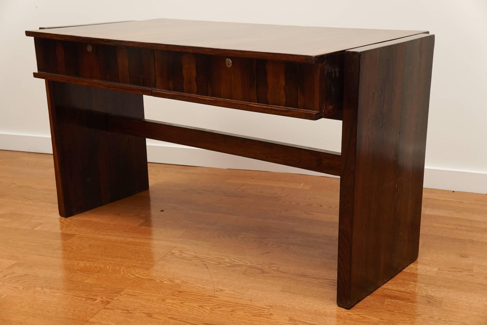 Mid-20th Century Rosewood Desk in the Manner of Joaquim Tenreiro For Sale