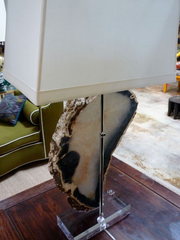 Large agate slice lamp, mounted on acrylic base. Custom silk shade.