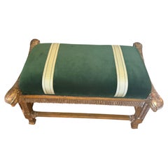 Panca neoclassica del XIX secolo in legno dorato con rivestimento in velluto verde