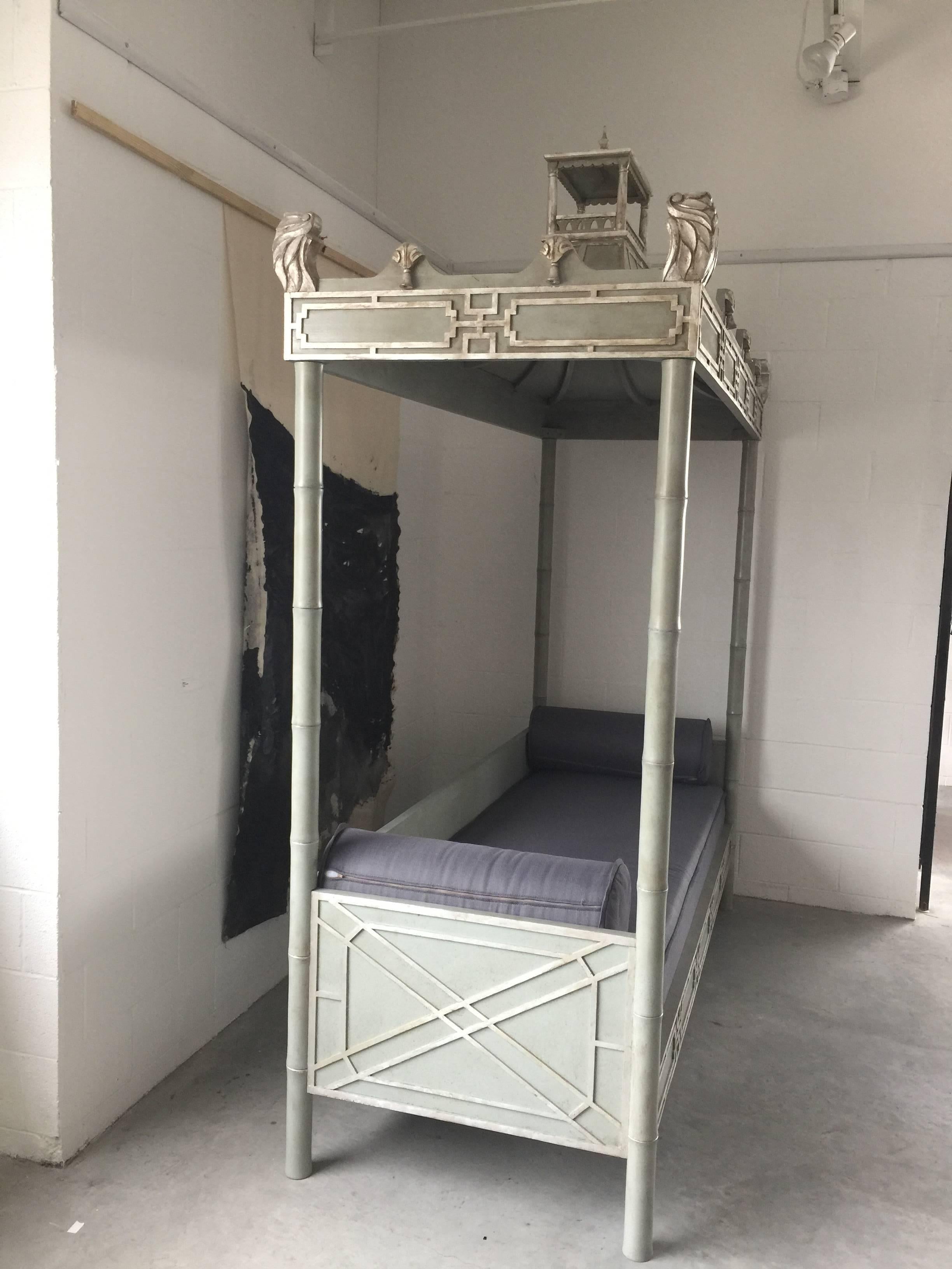 pagoda day bed