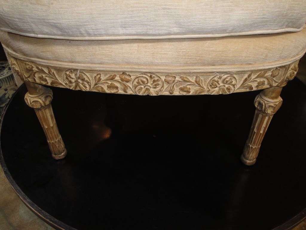 Pair of 19th Century Wood-Carved French Chairs In Good Condition For Sale In Dallas, TX