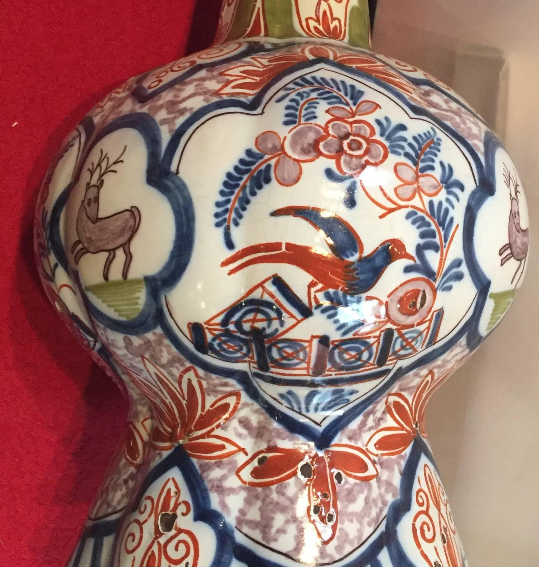 Delft polychrome vase from the 18th century.