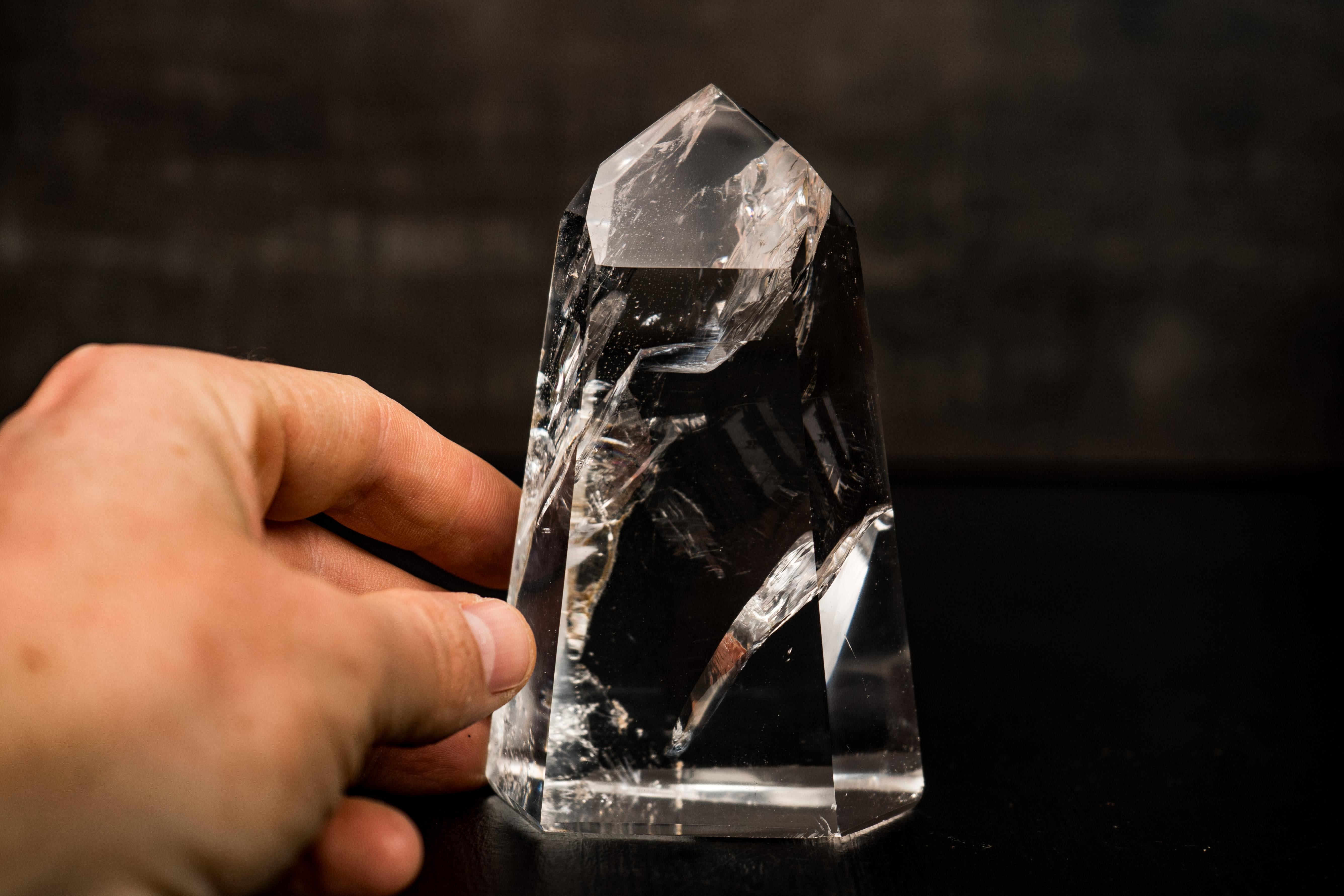 Water-Clear Lemurian Quartz Obelisk Point from Diamantina For Sale 3