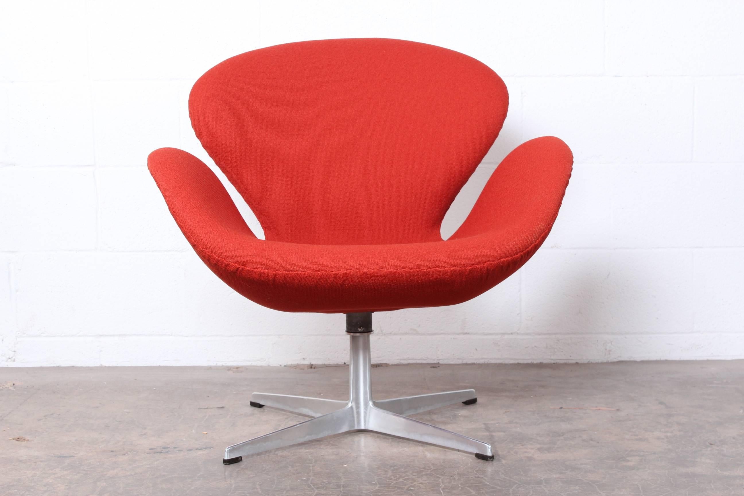 Swan Chair by Arne Jacobsen 5
